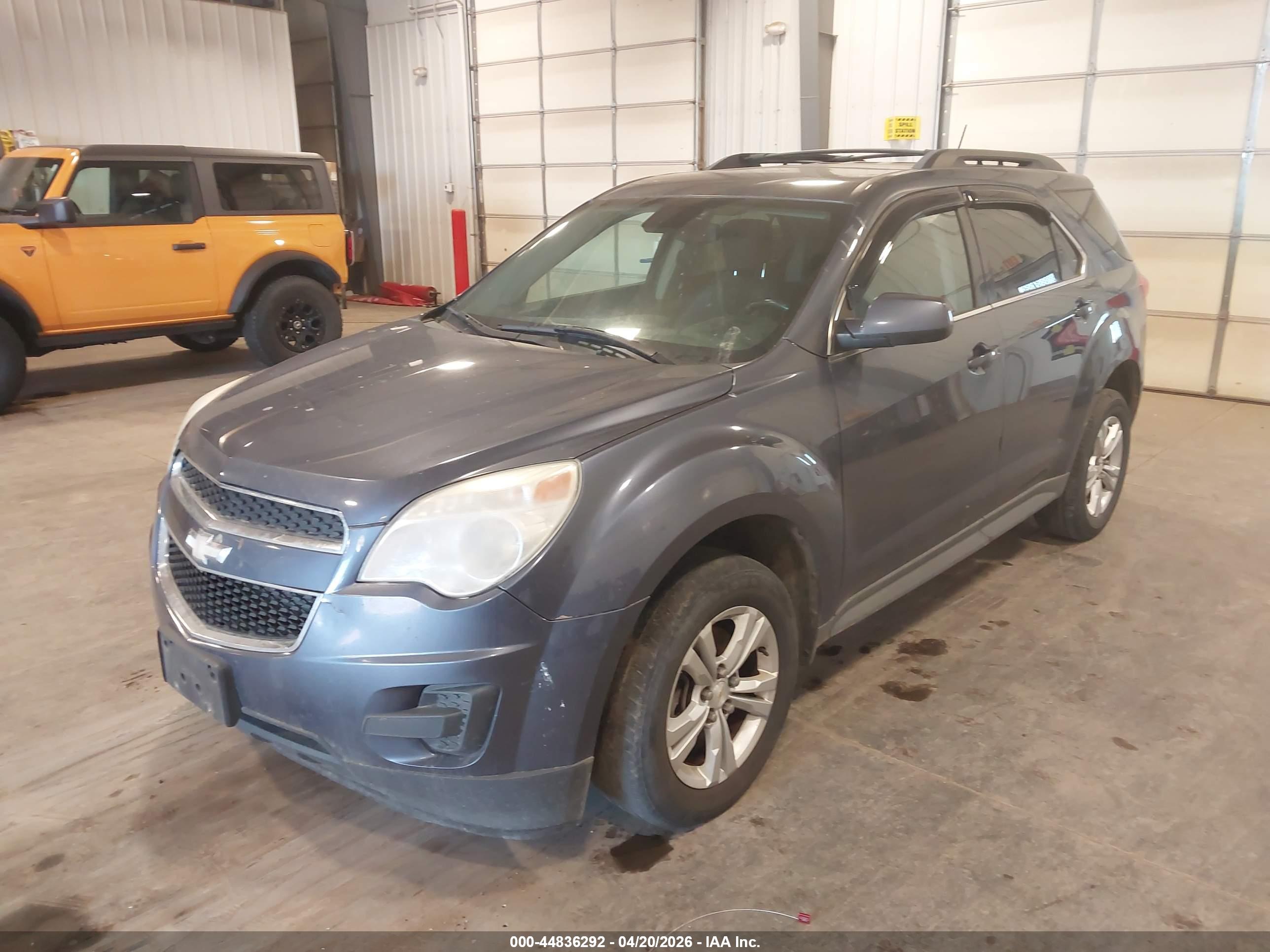 CHEVROLET EQUINOX image 2