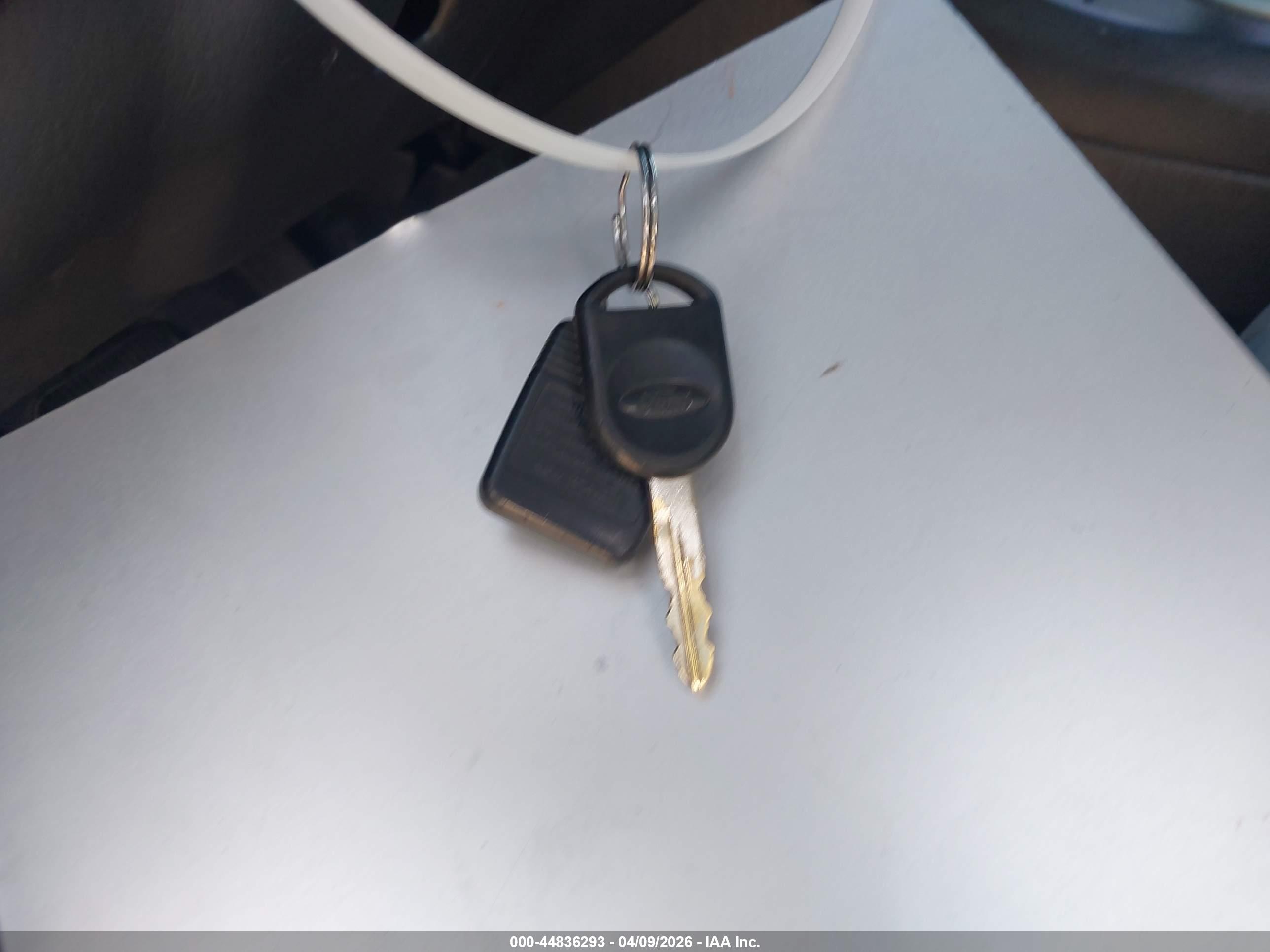 FORD ESCAPE image 11