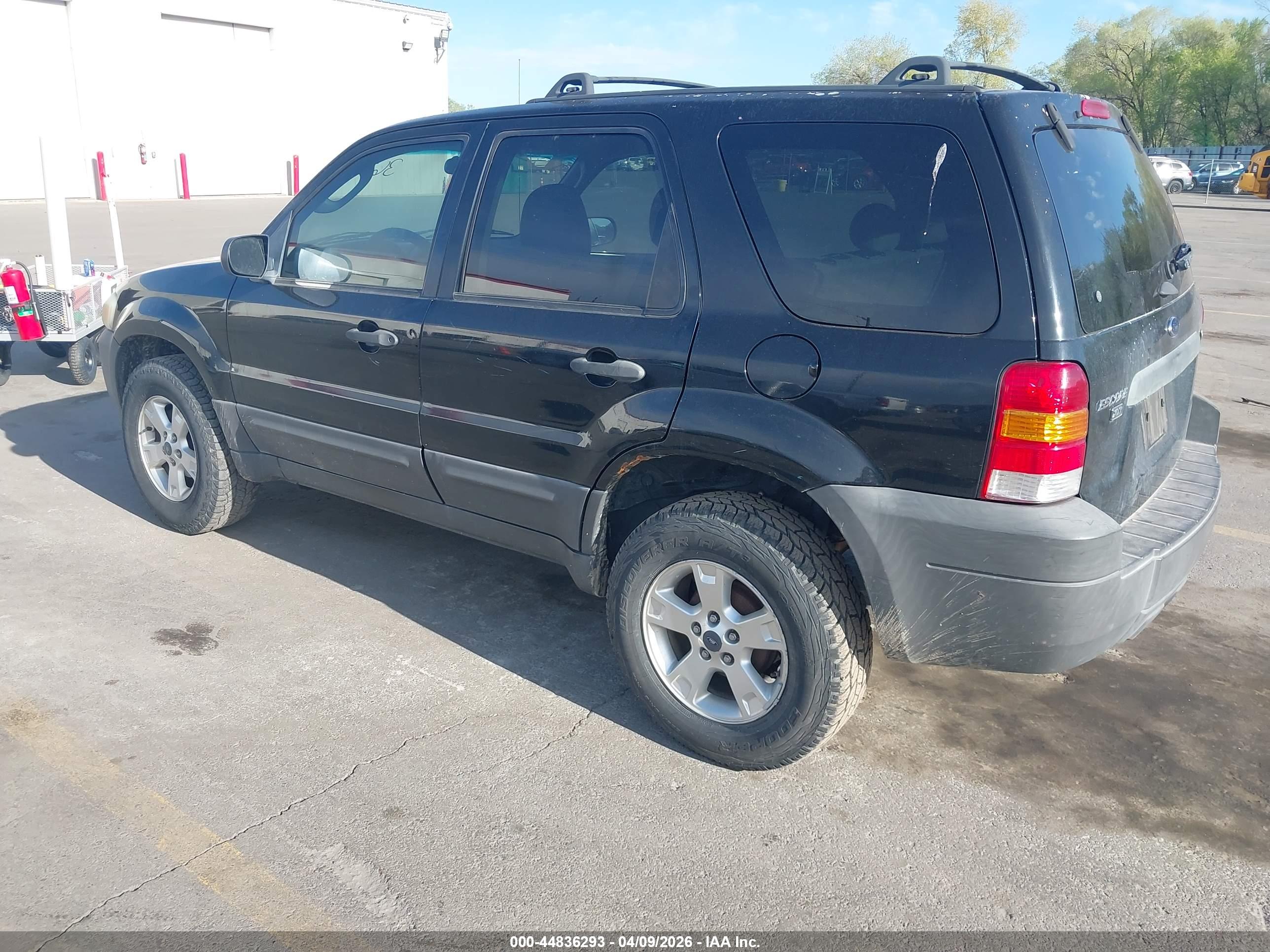 FORD ESCAPE image 3