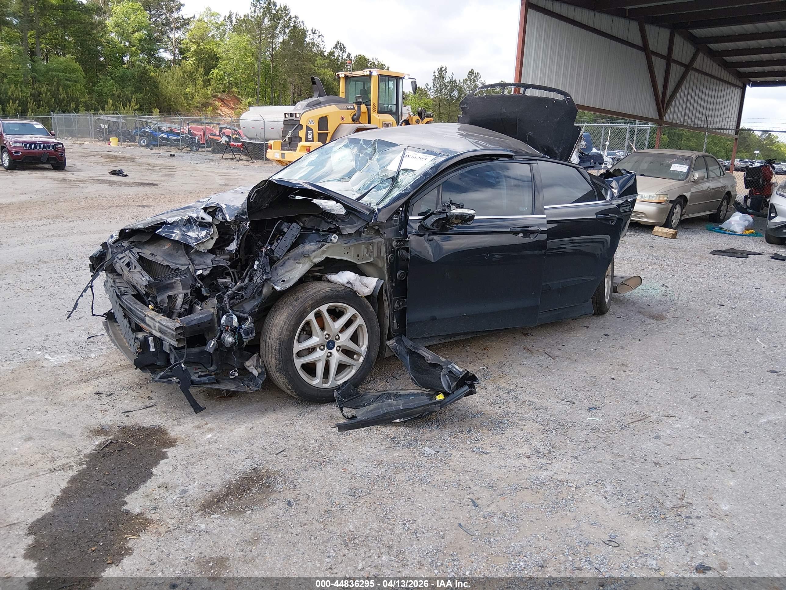 FORD FUSION image 2