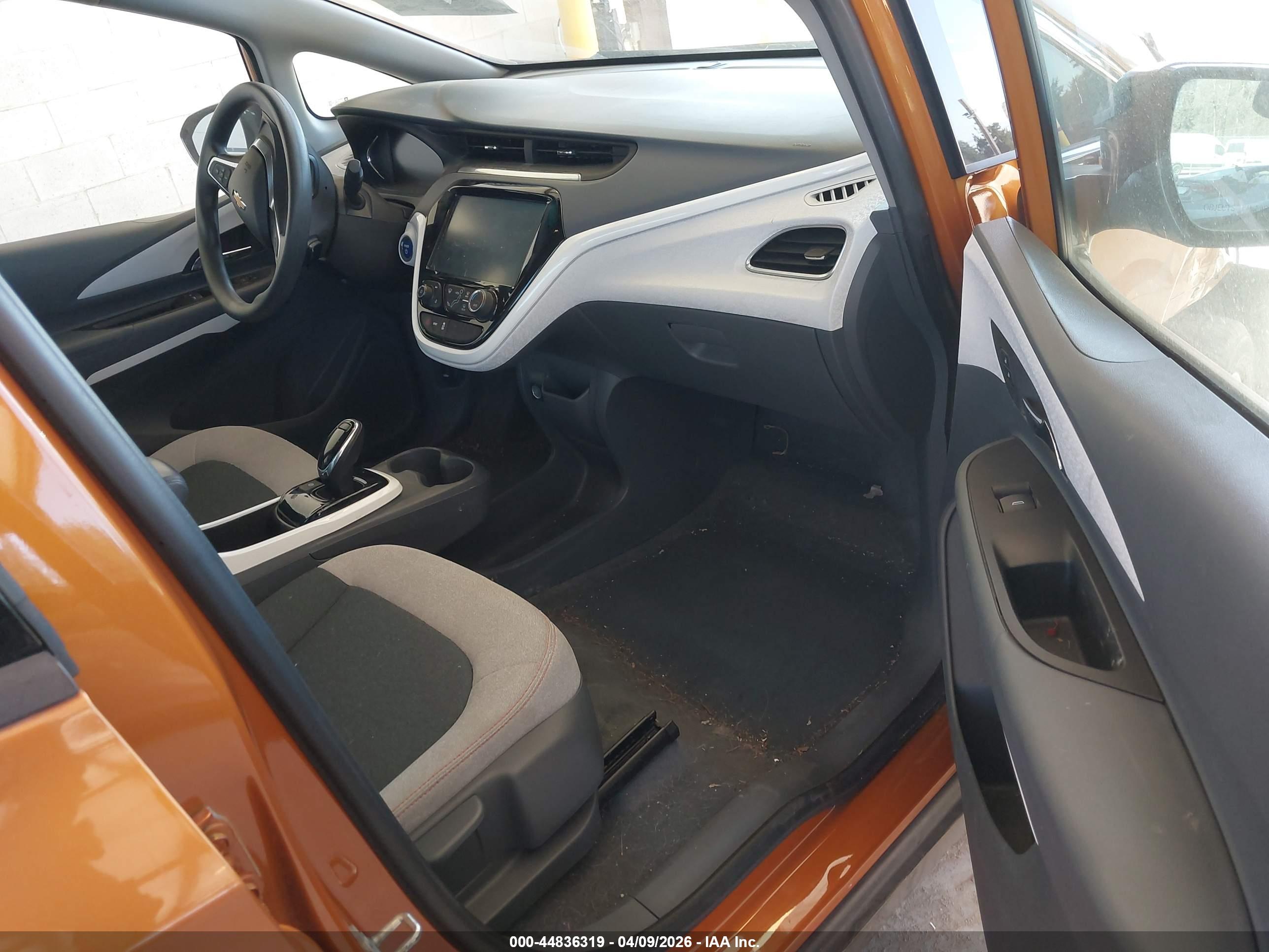 CHEVROLET BOLT image 5