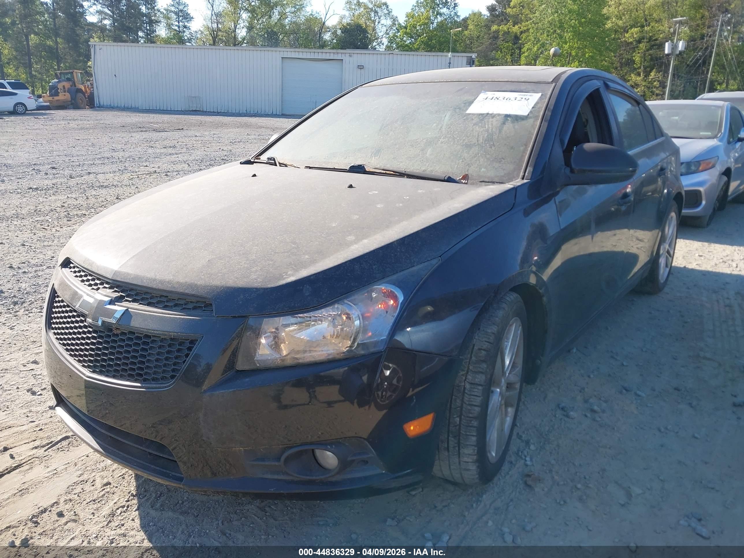 CHEVROLET CRUZE image 2