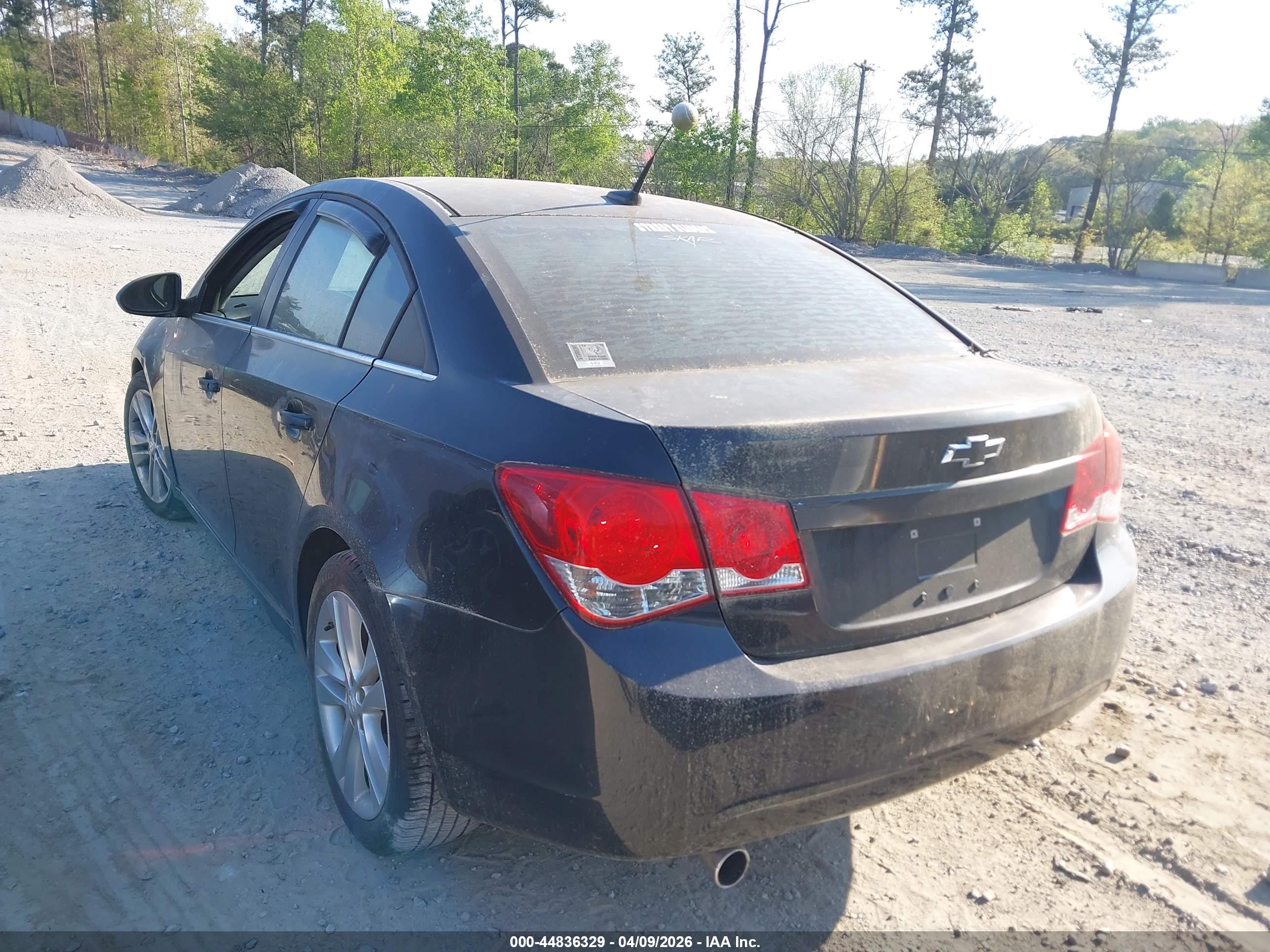 CHEVROLET CRUZE image 3