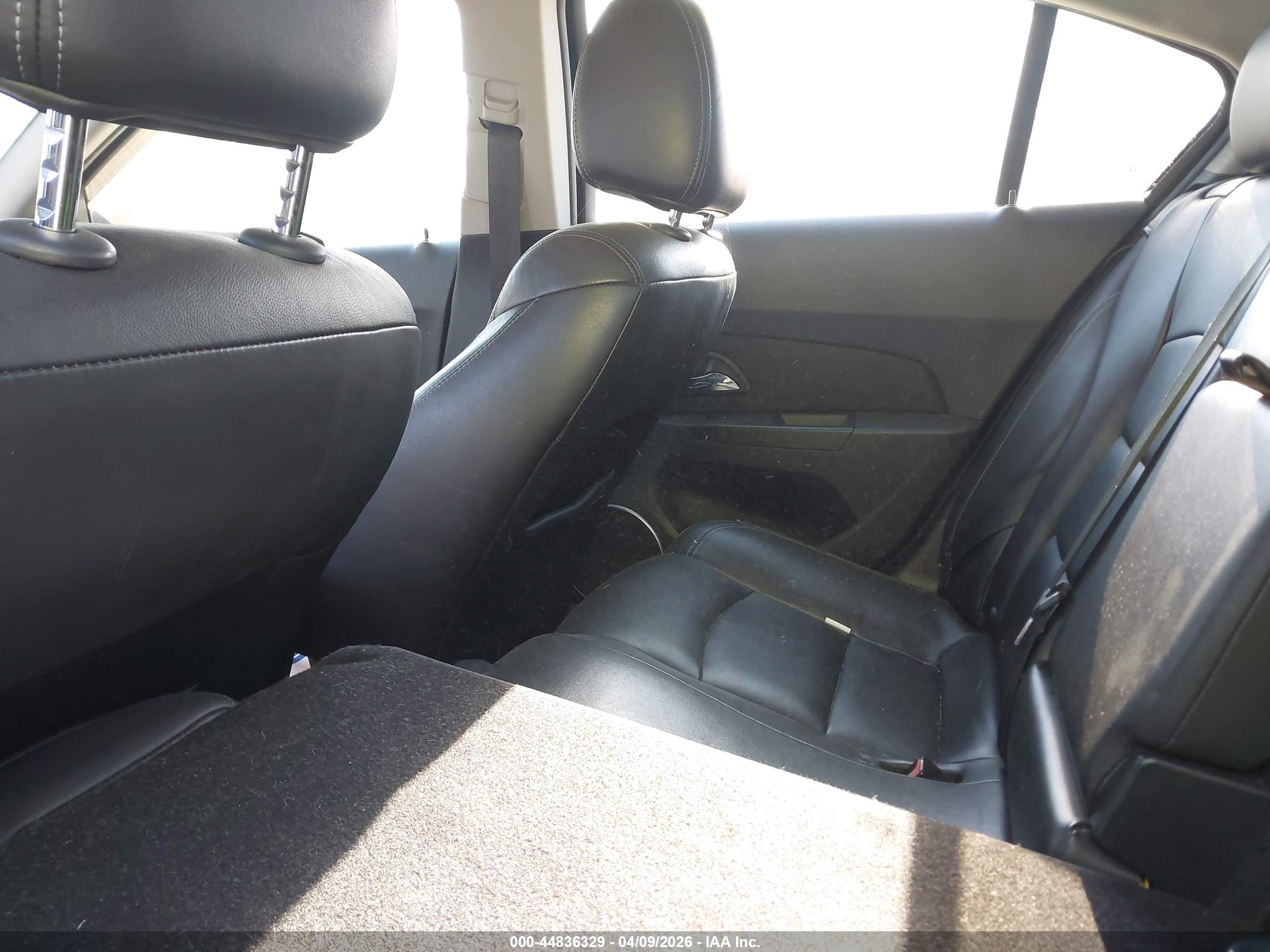 CHEVROLET CRUZE image 8