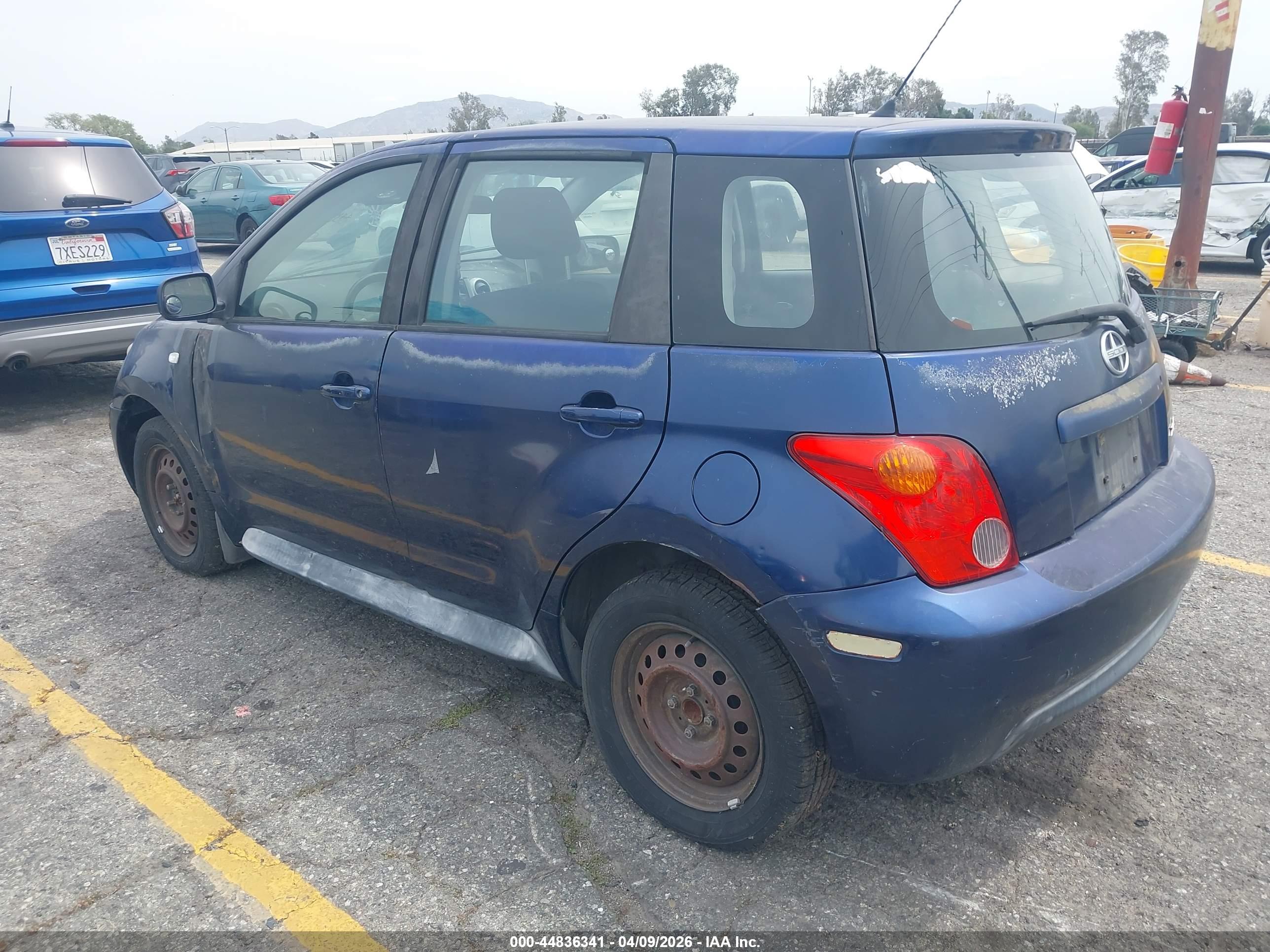 SCION XA image 3
