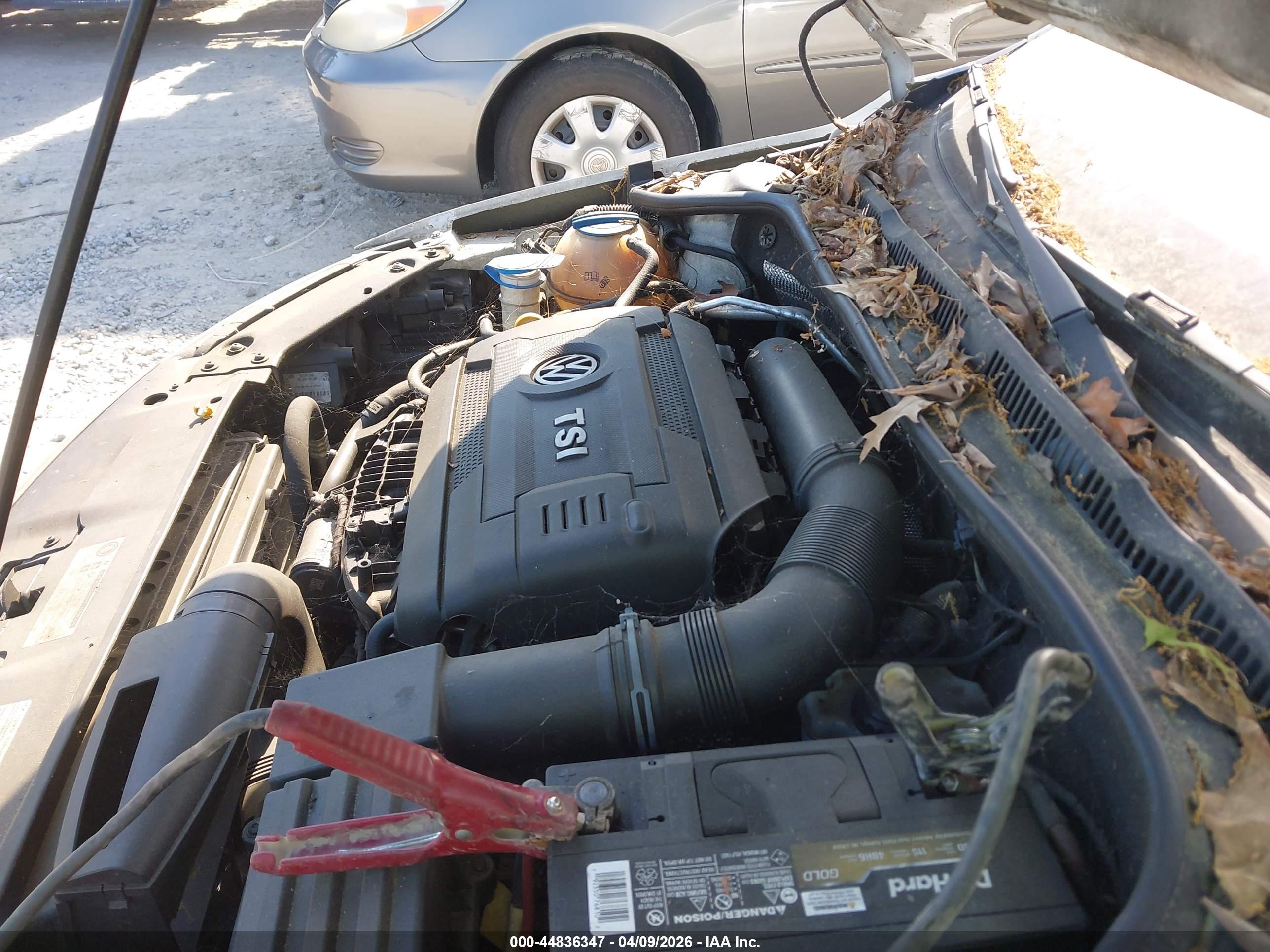 VOLKSWAGEN JETTA image 10