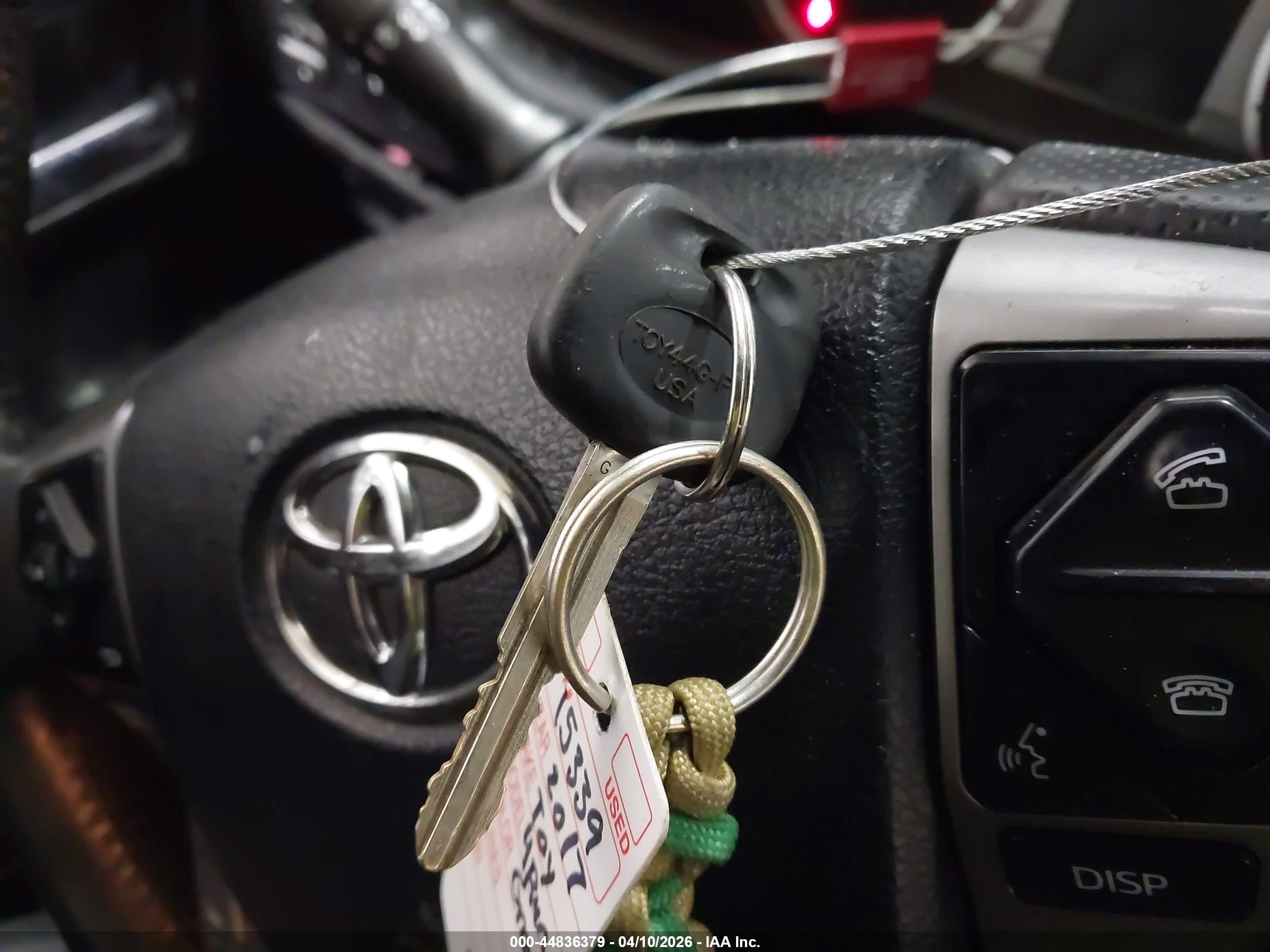 TOYOTA 4RUNNER image 11