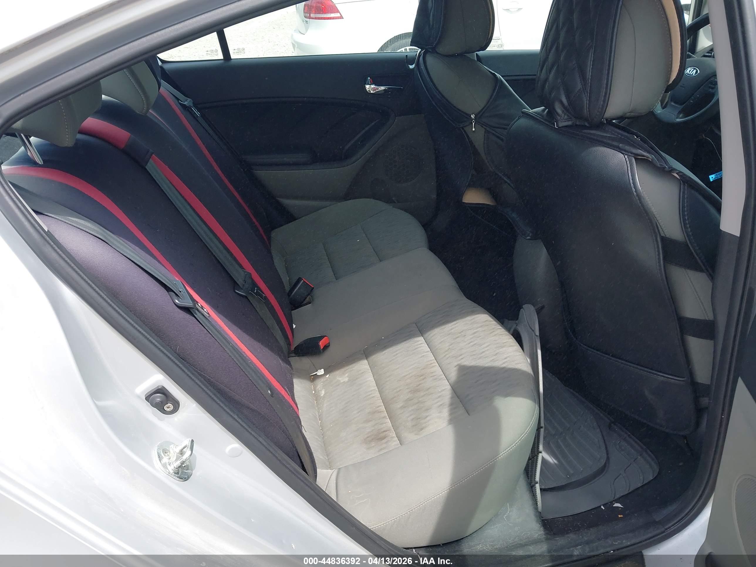 KIA FORTE image 8
