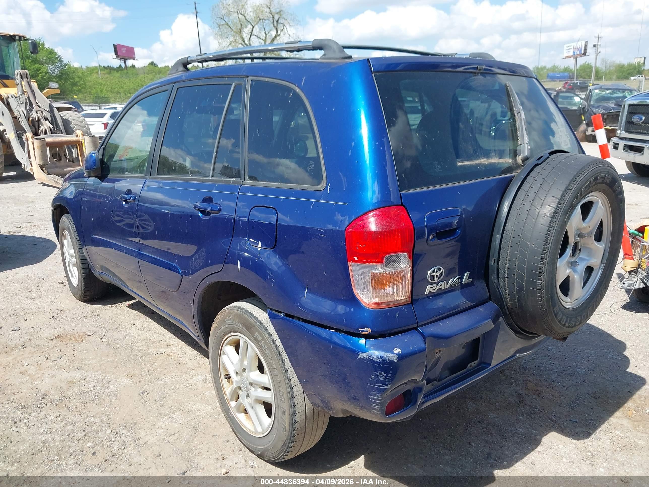 TOYOTA RAV4 image 3