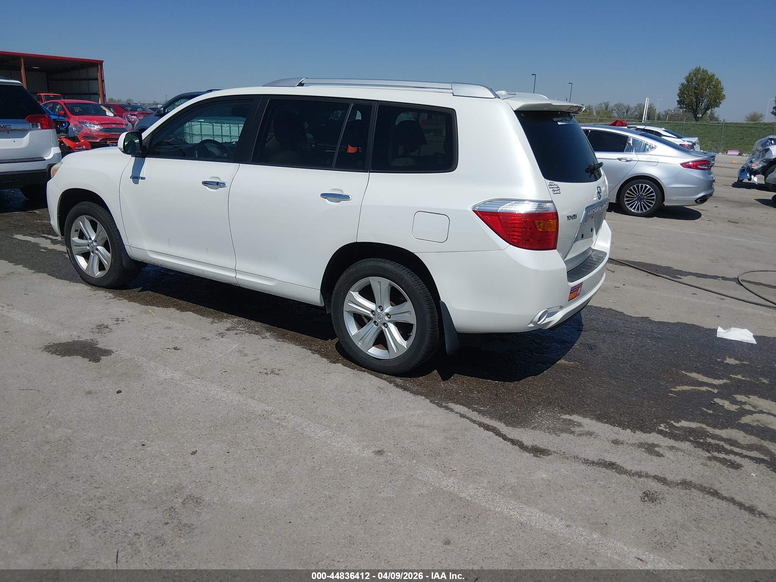 TOYOTA HIGHLANDER image 3