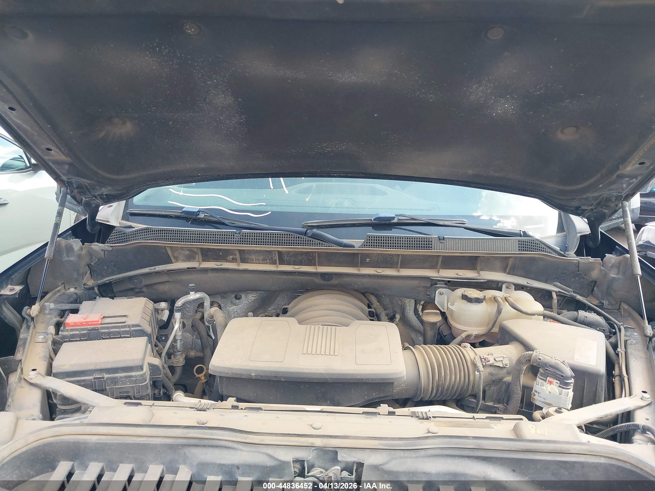 CHEVROLET SILVERADO image 10