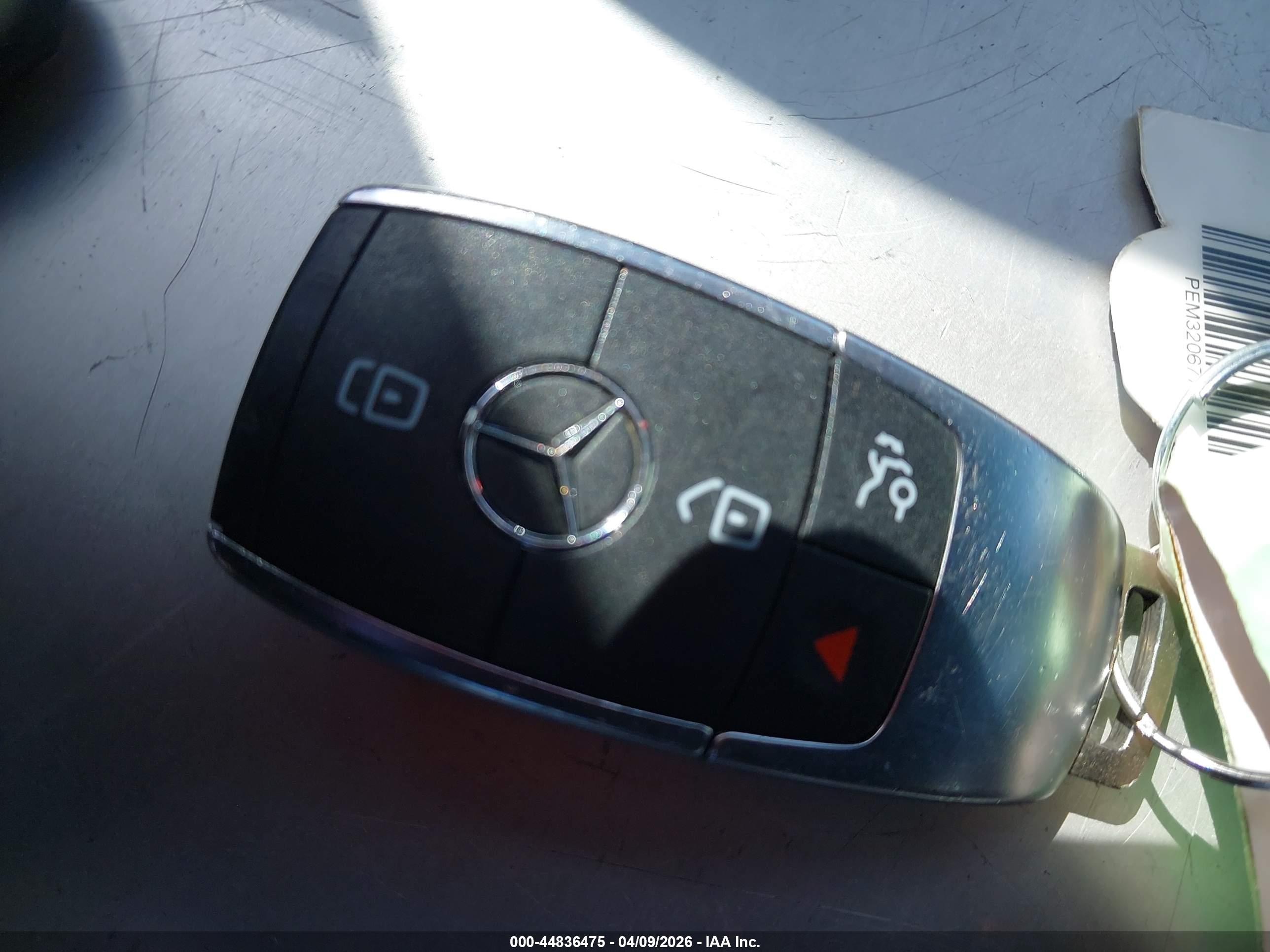 MERCEDES-BENZ A image 11