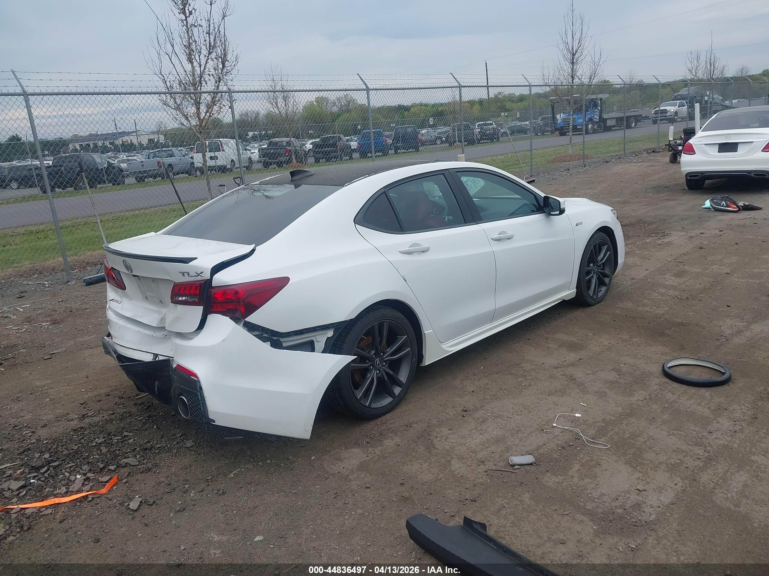 ACURA TLX image 4