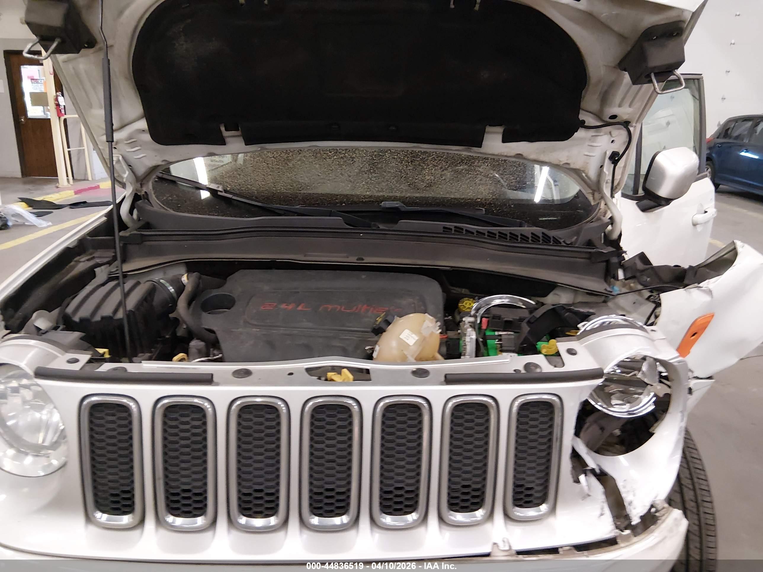 JEEP RENEGADE image 10