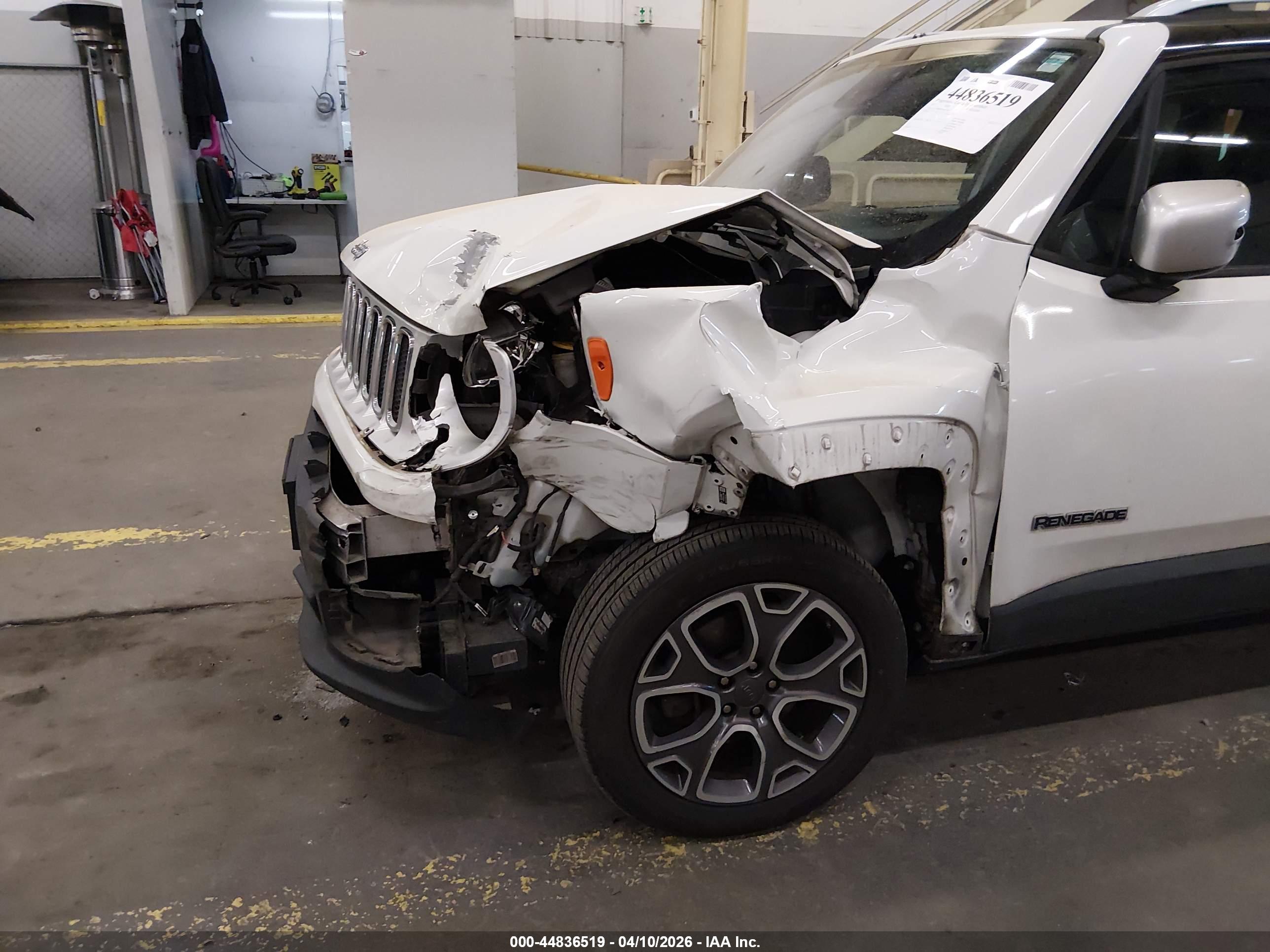 JEEP RENEGADE image 6