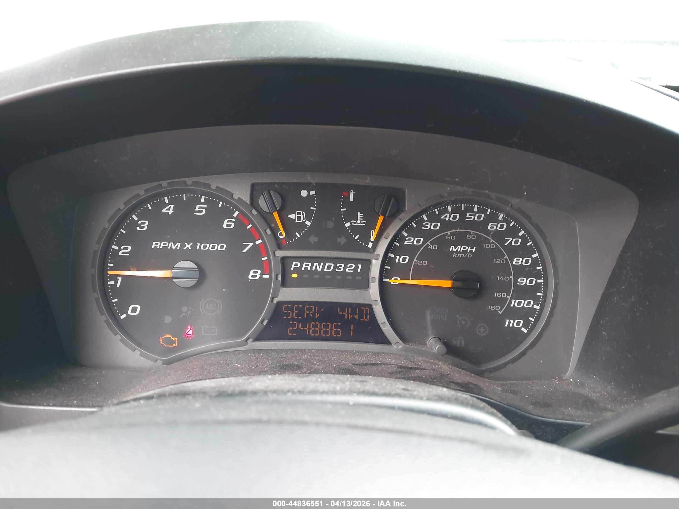 CHEVROLET COLORADO image 7