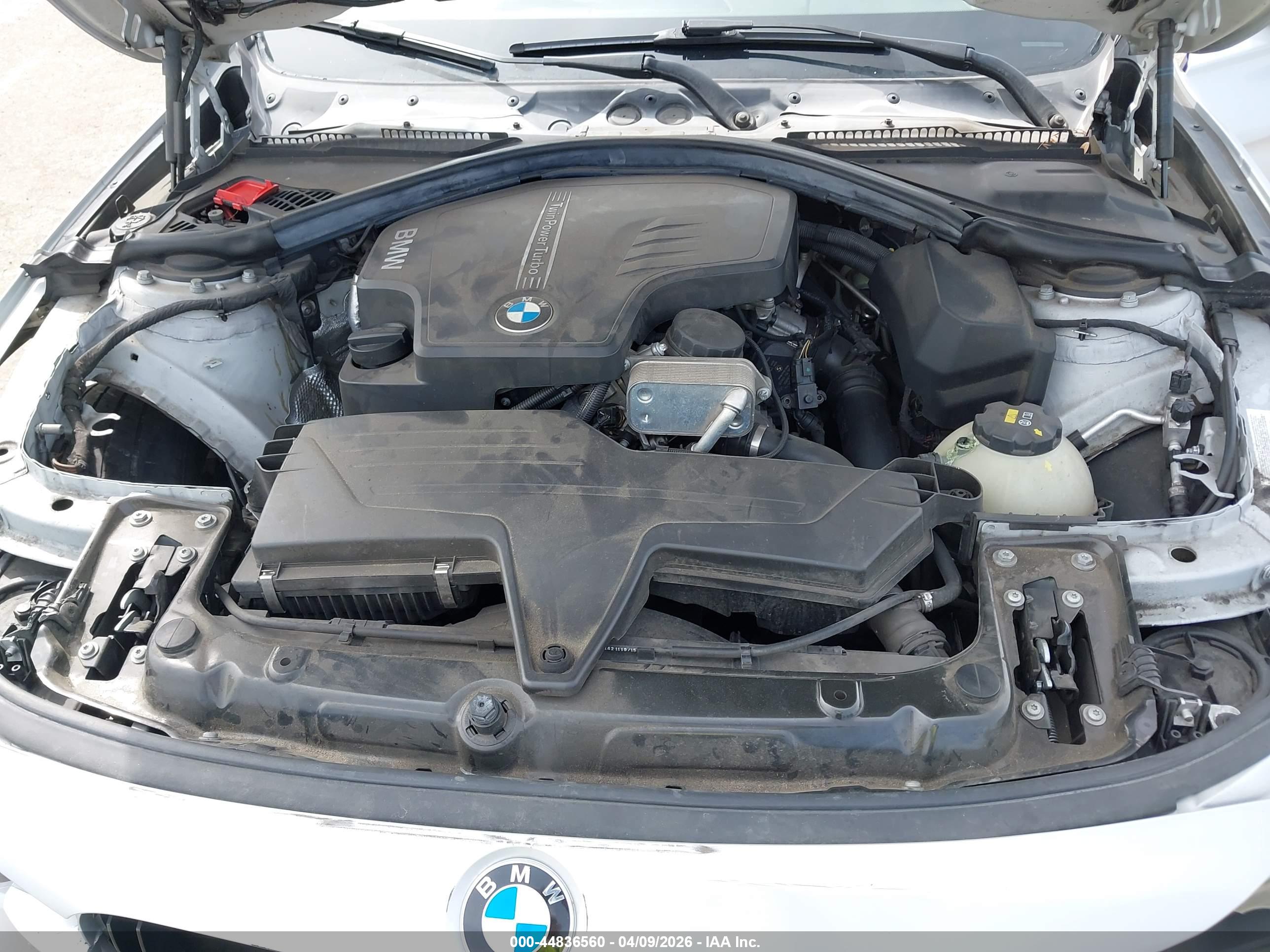BMW 320I image 10