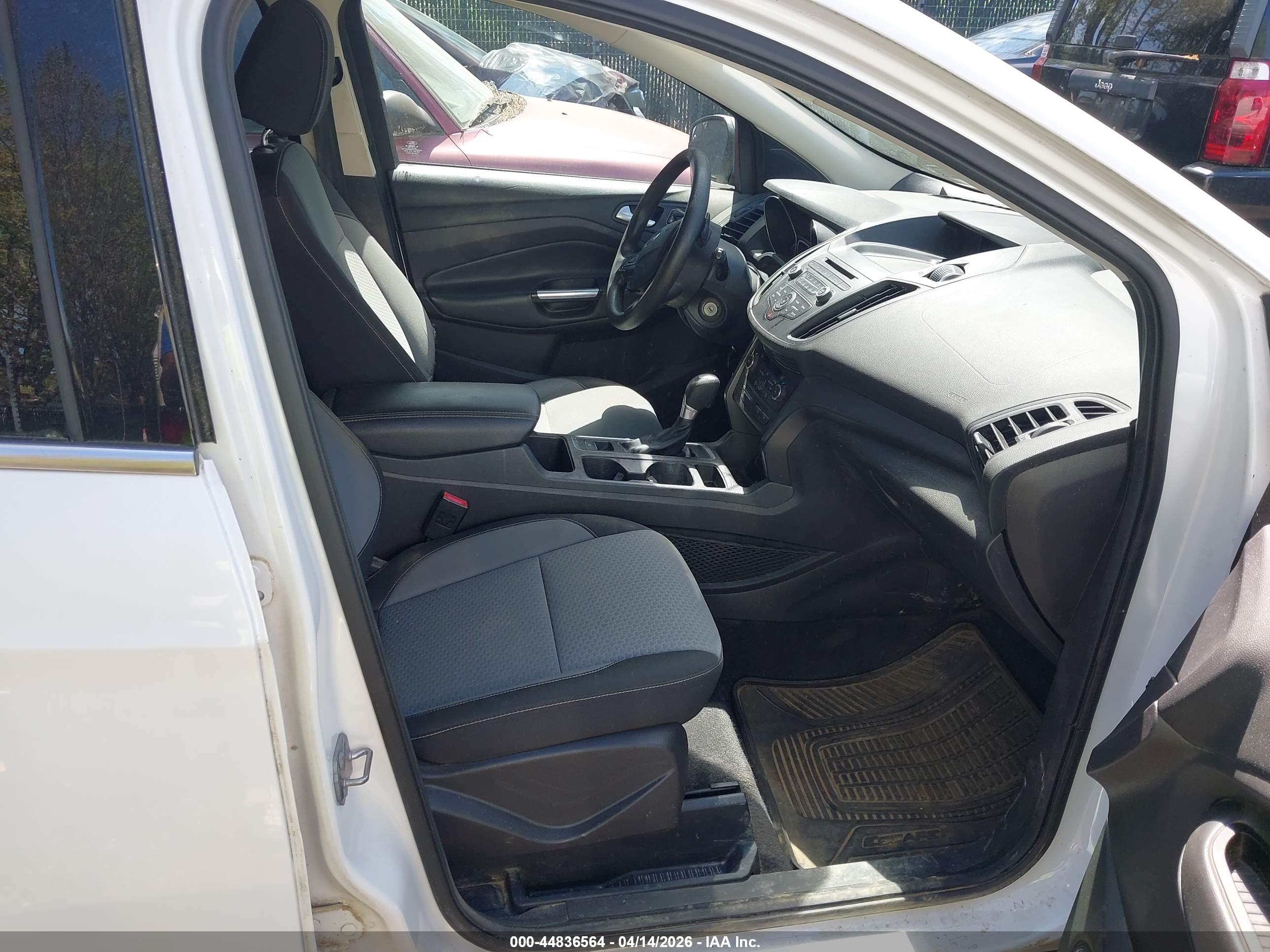 FORD ESCAPE image 5