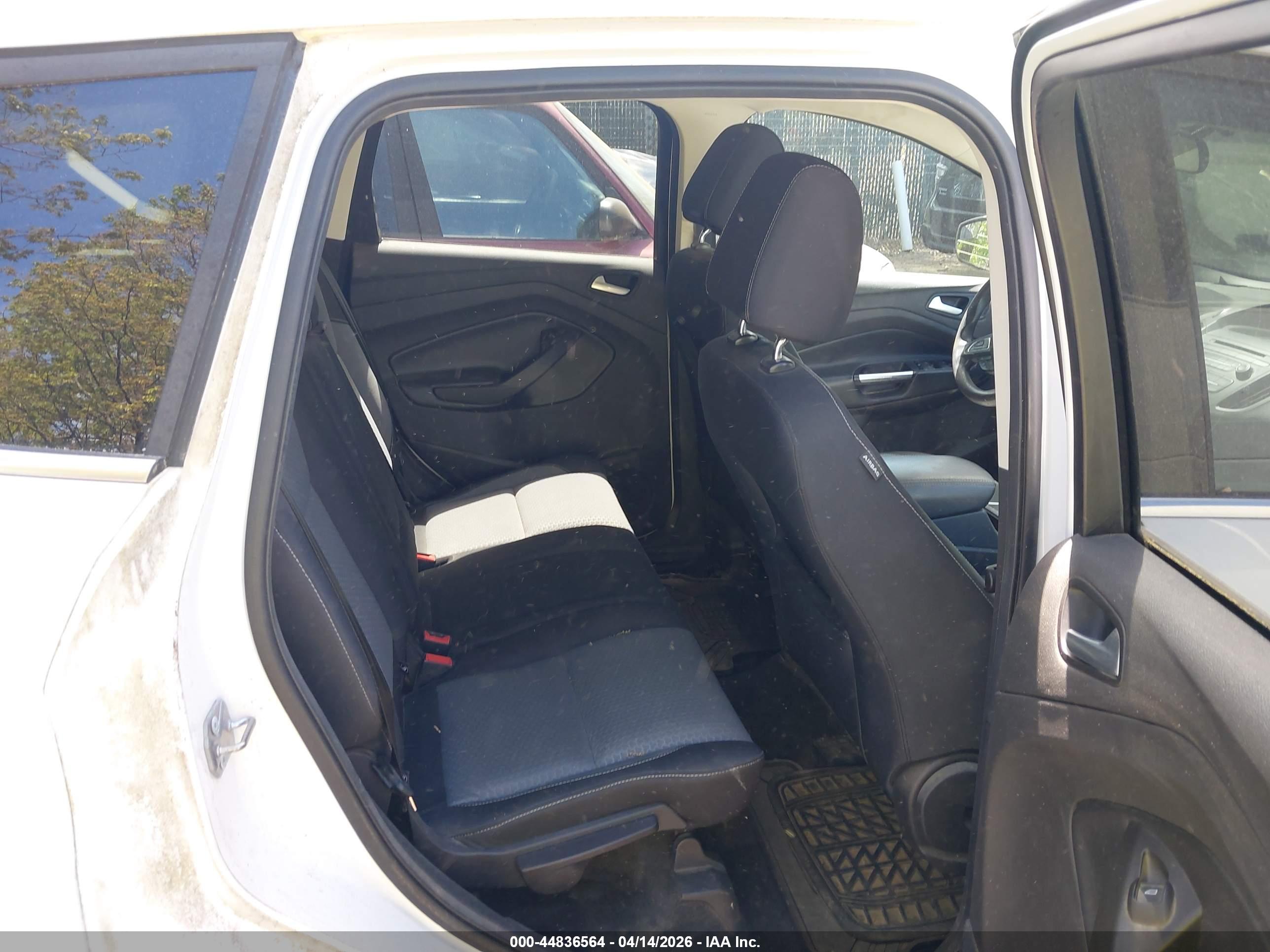 FORD ESCAPE image 8