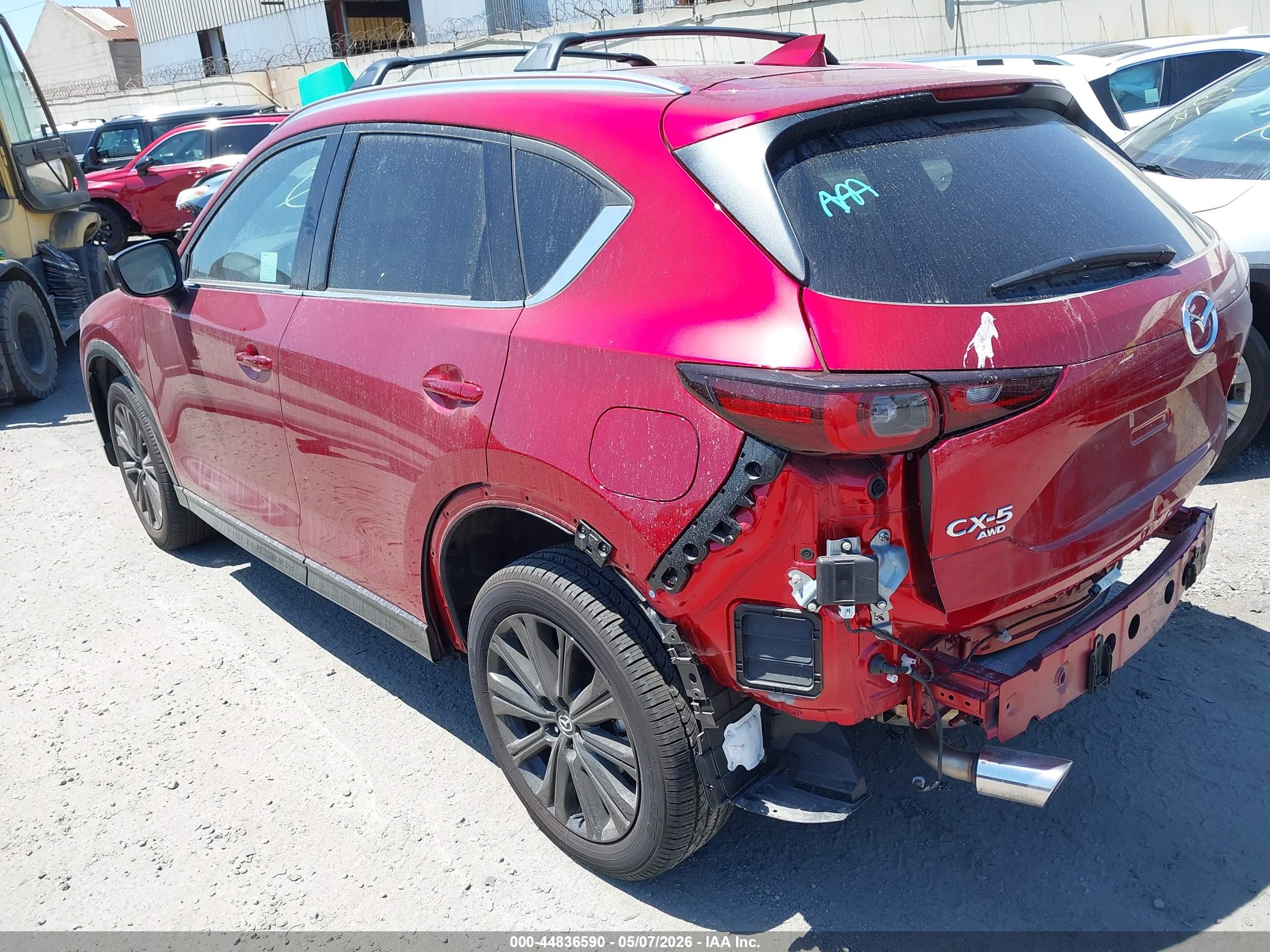 MAZDA CX-5 image 3