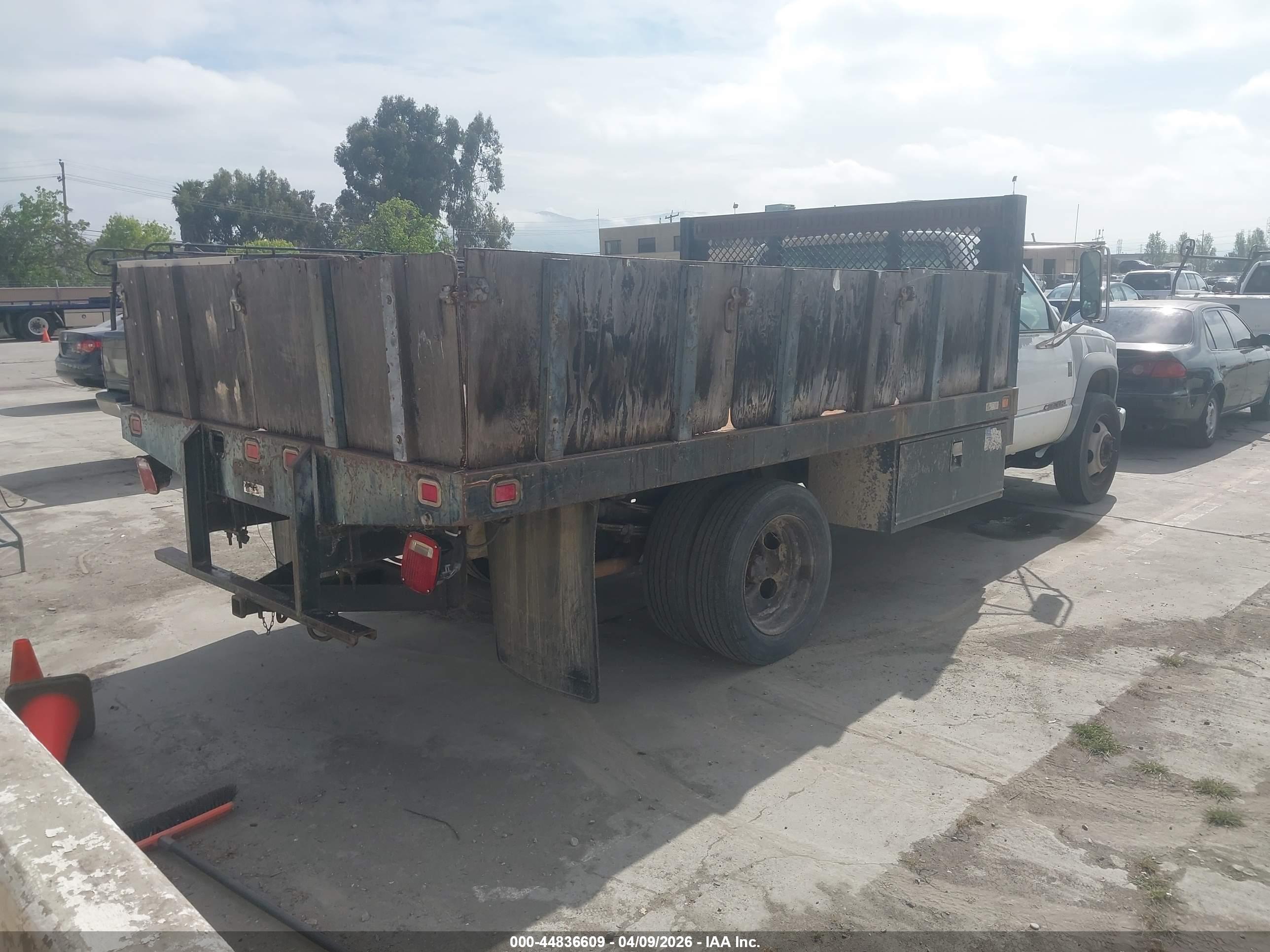 CHEVROLET C3500 image 4