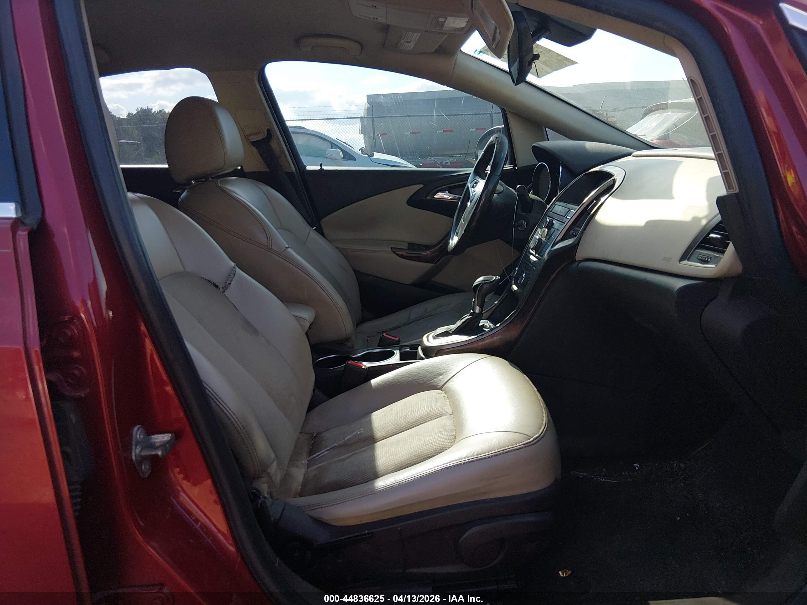 BUICK VERANO image 5