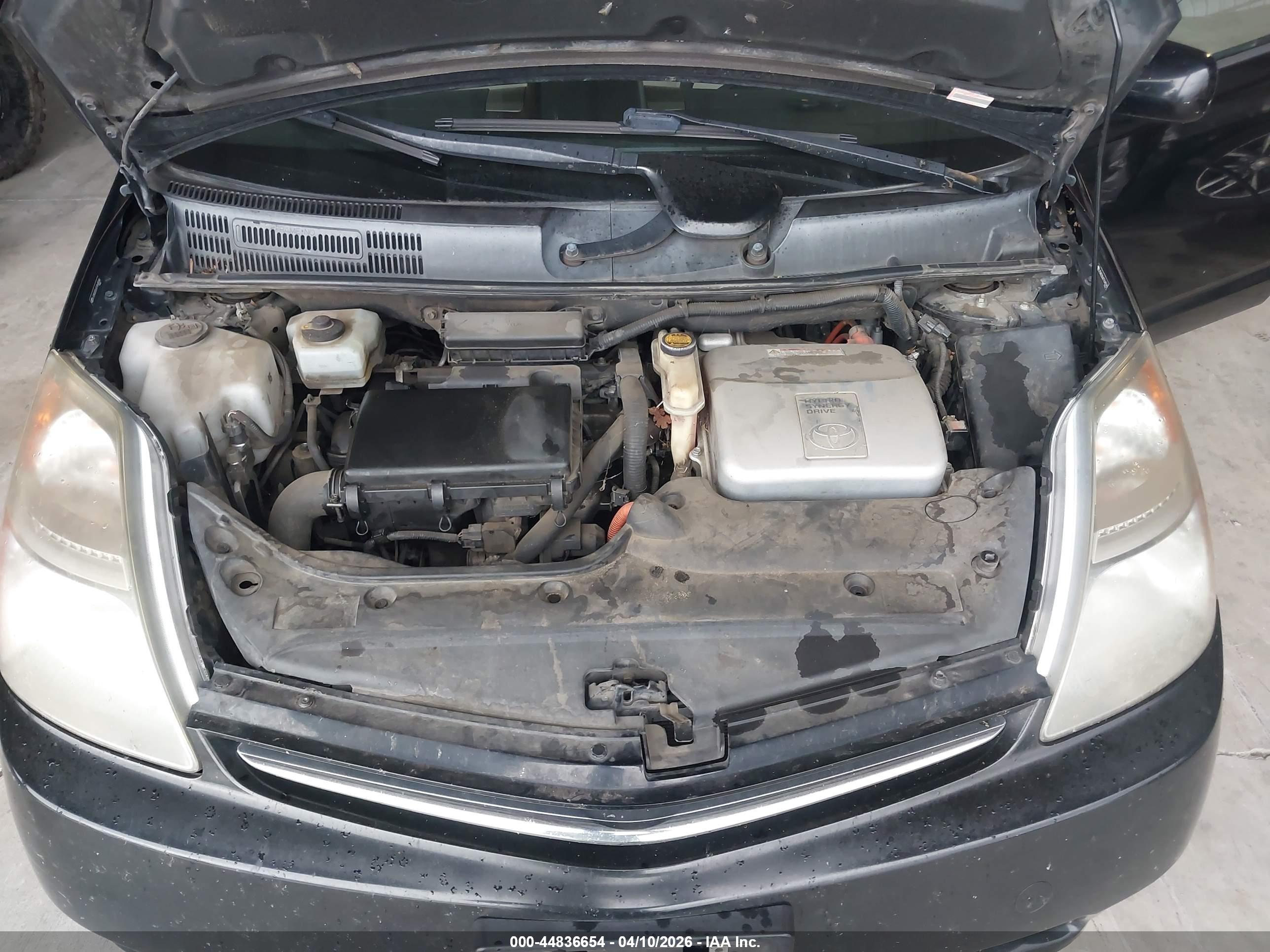 TOYOTA PRIUS image 10