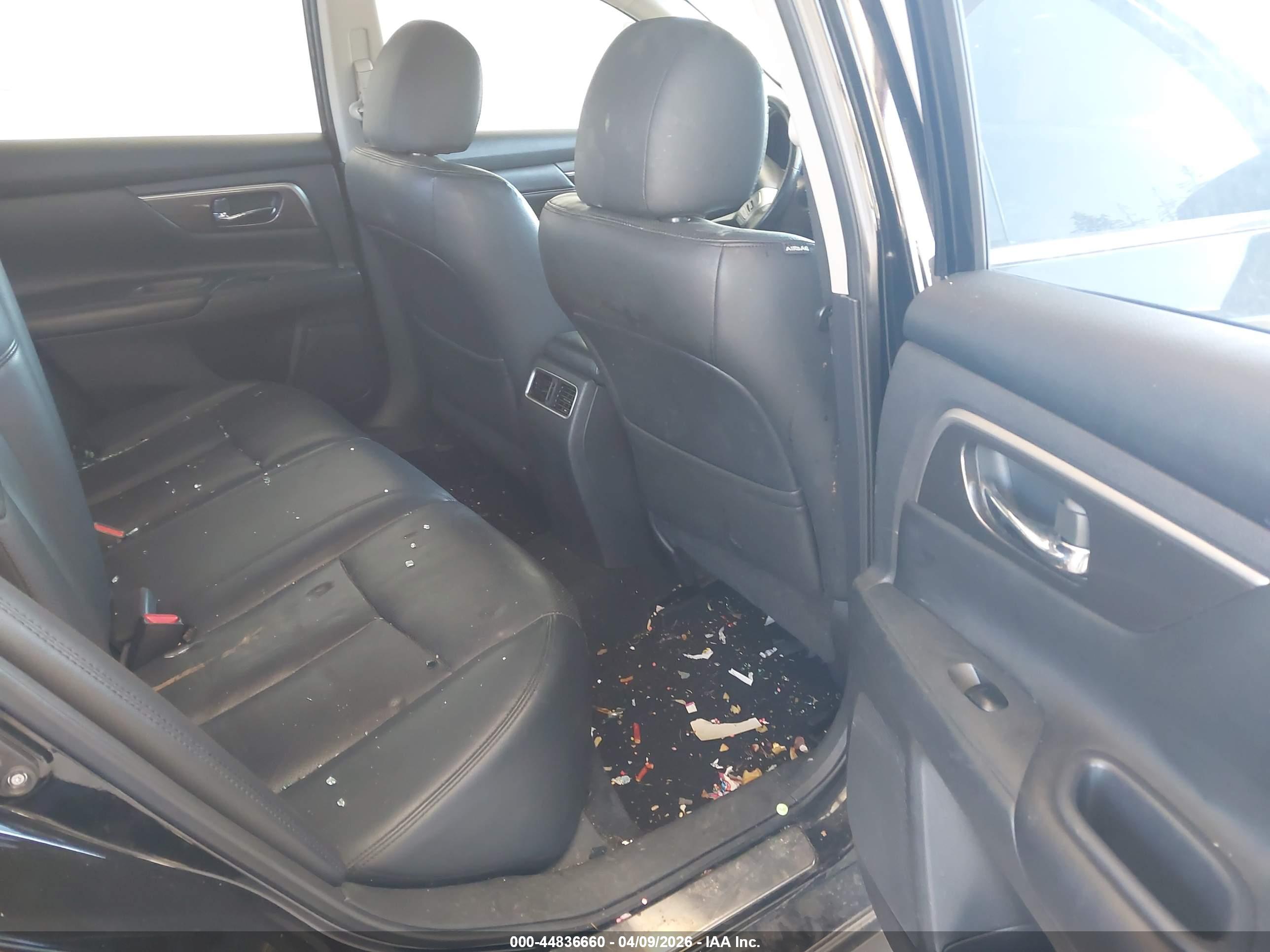 NISSAN ALTIMA image 8