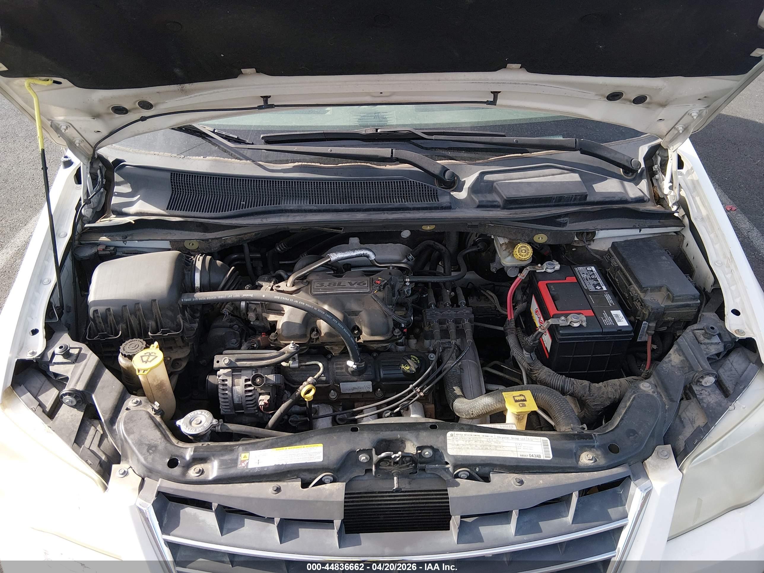 CHRYSLER TOWN image 10