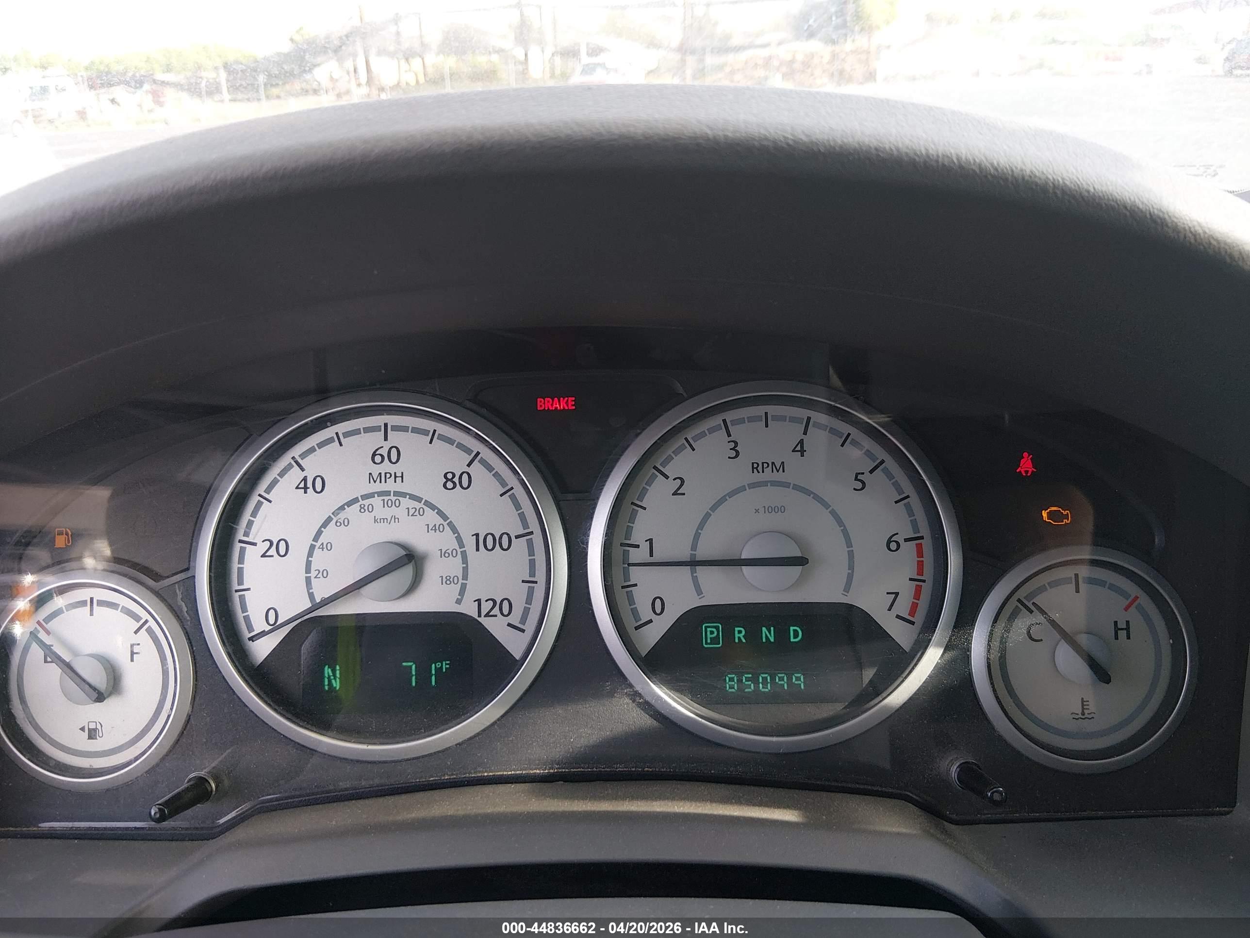 CHRYSLER TOWN image 7