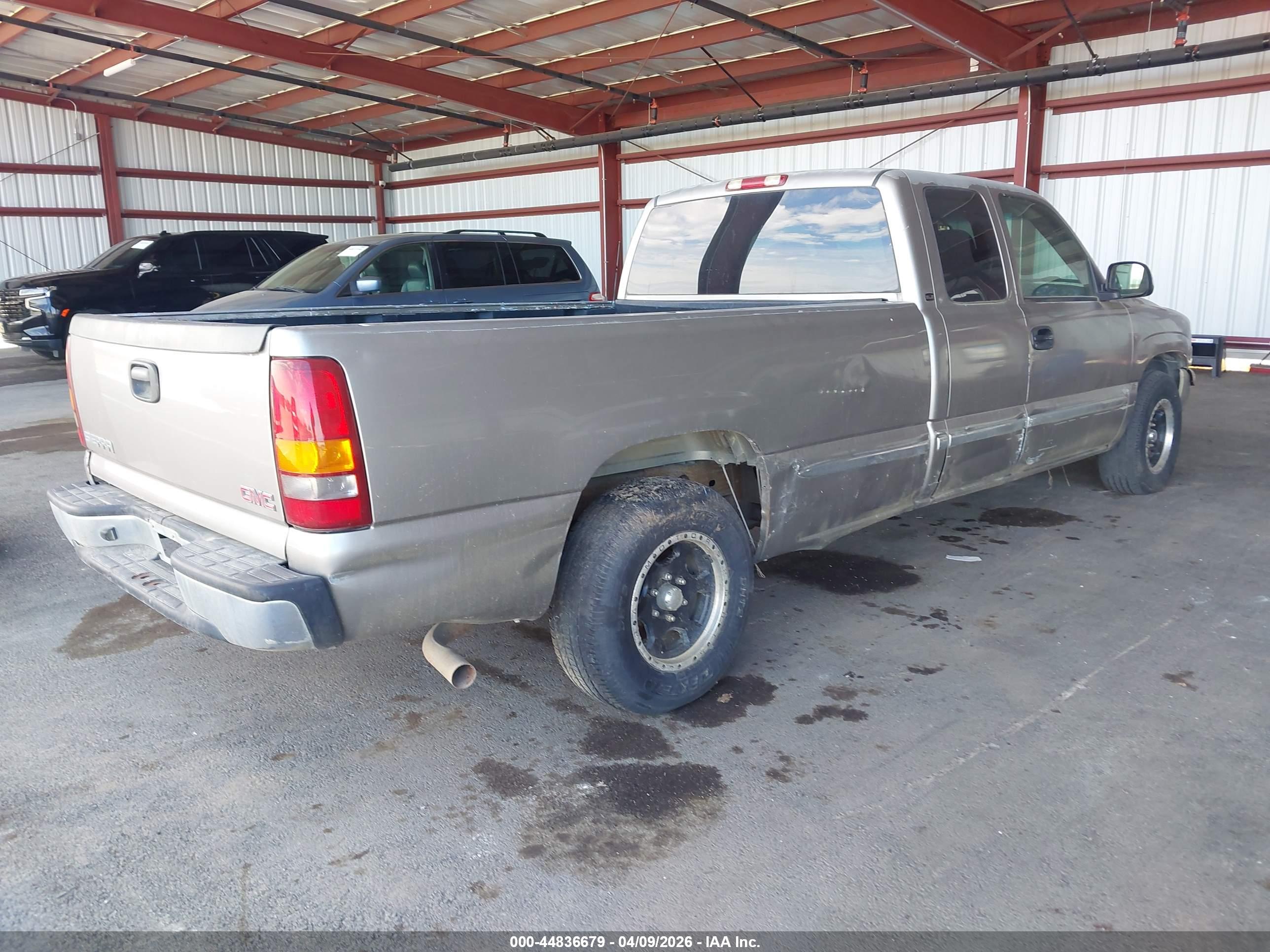 GMC SIERRA image 4