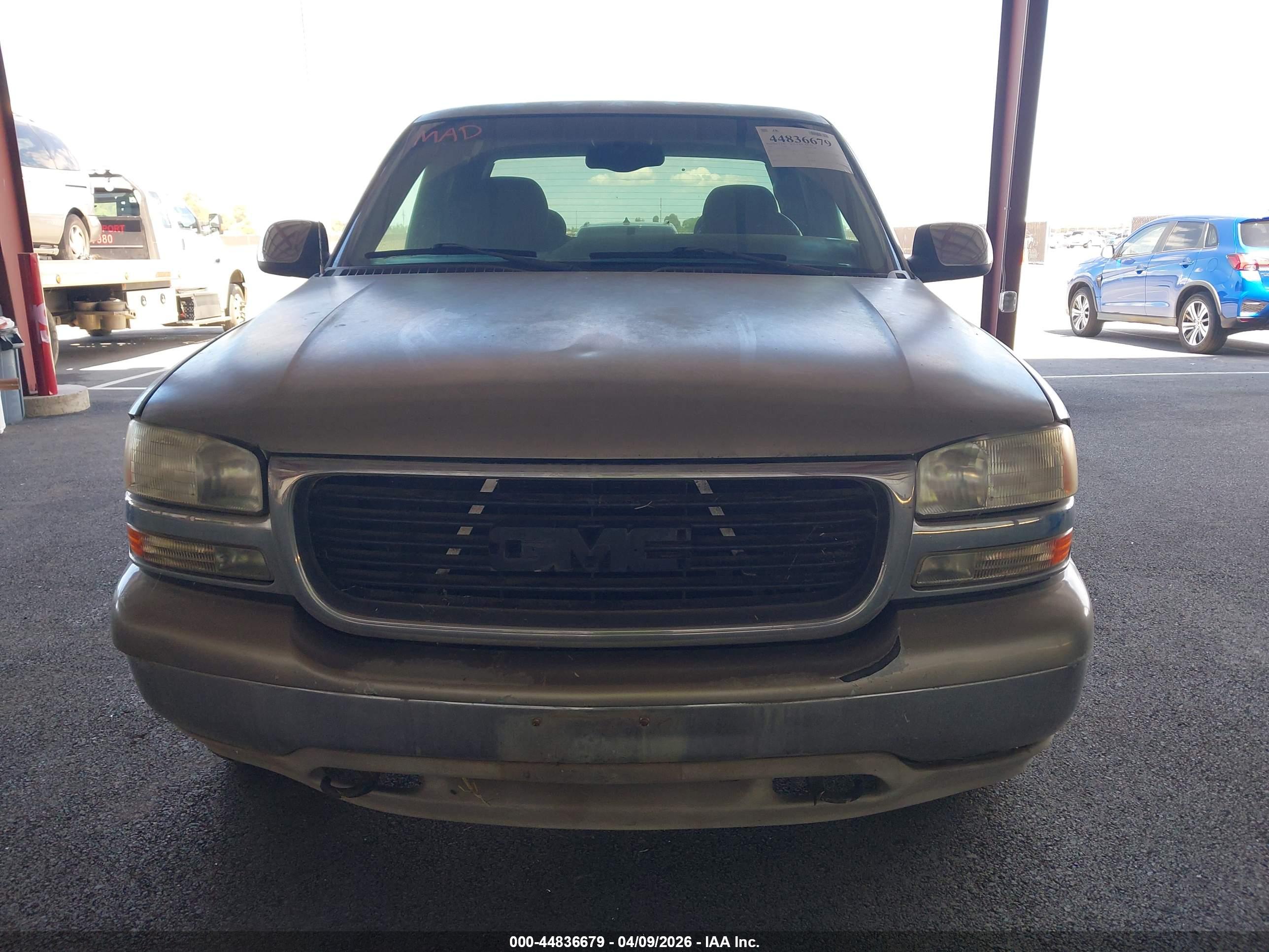 GMC SIERRA image 6