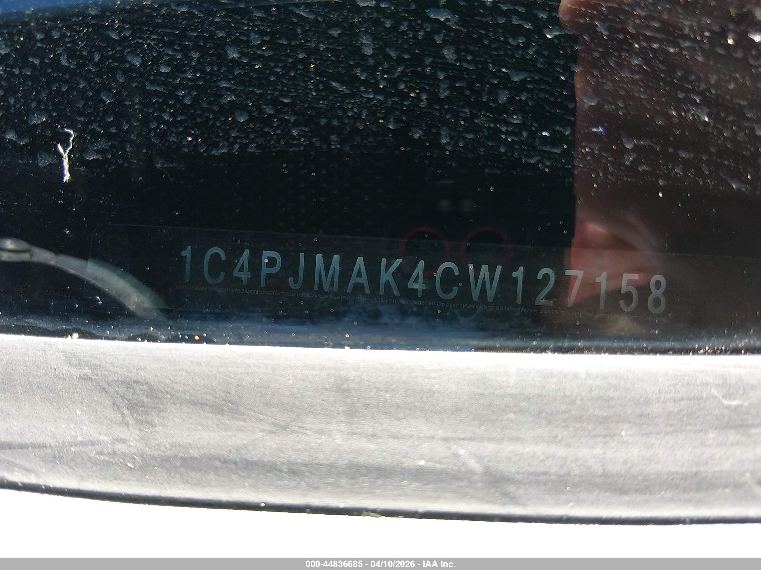 JEEP LIBERTY image 9