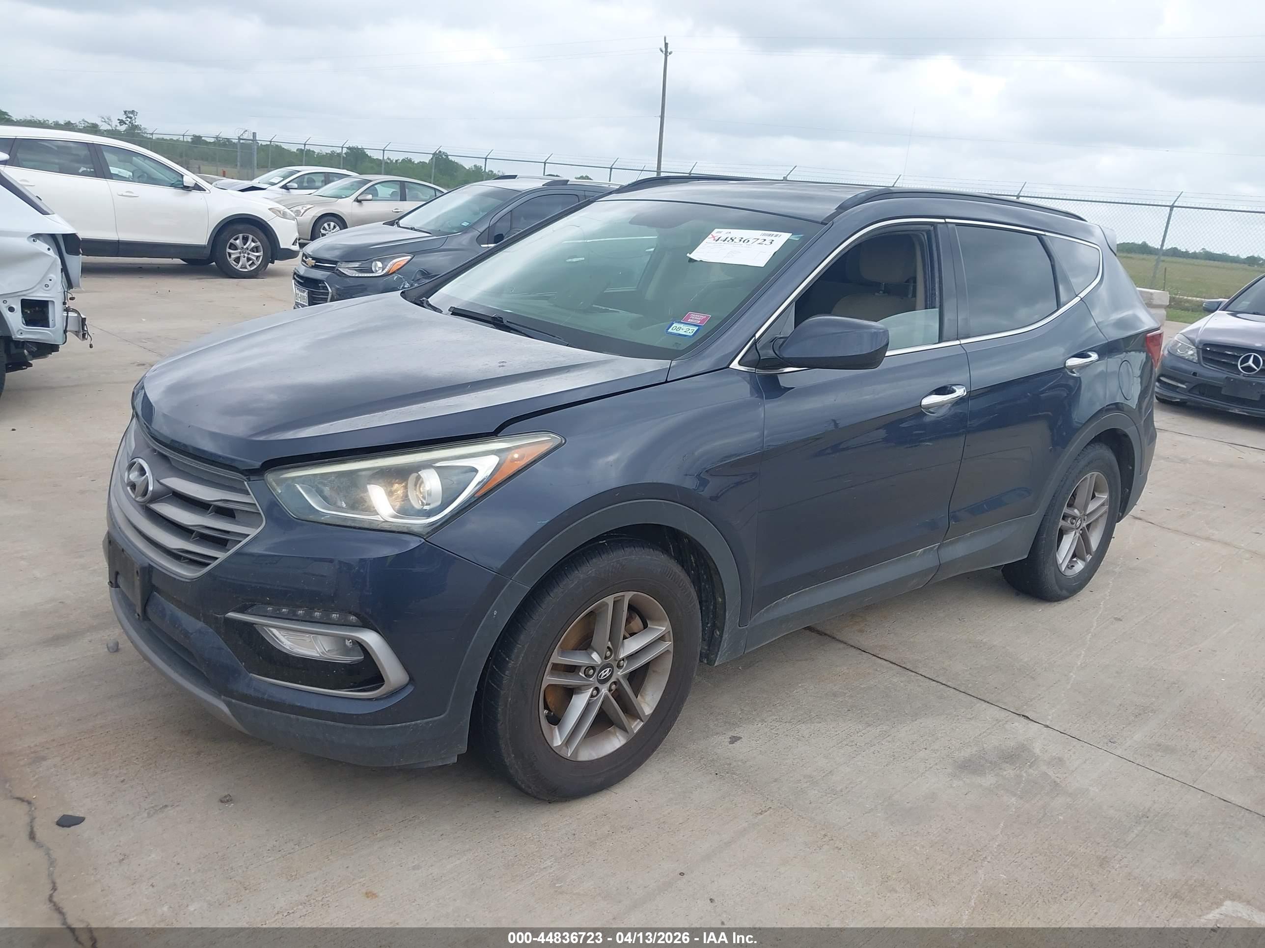 HYUNDAI SANTA image 2