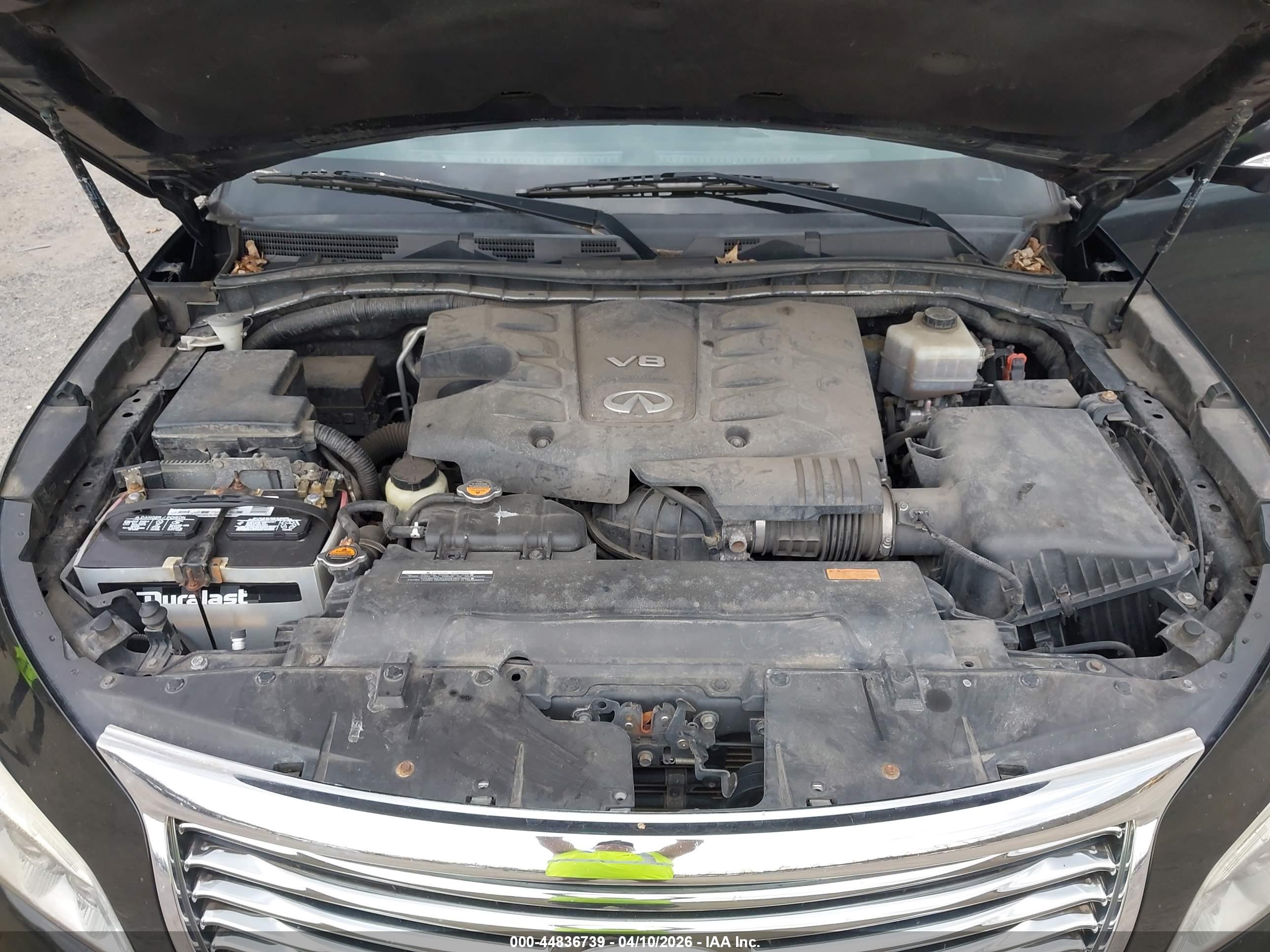 INFINITI QX56 image 10