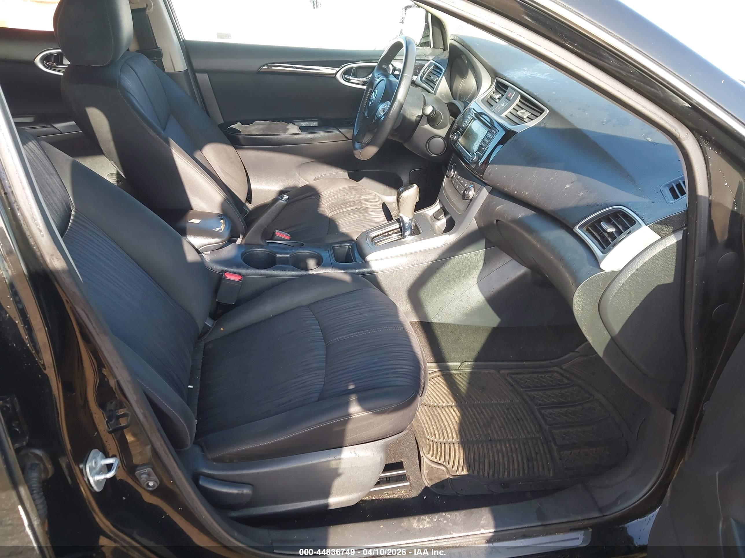 NISSAN SENTRA image 5