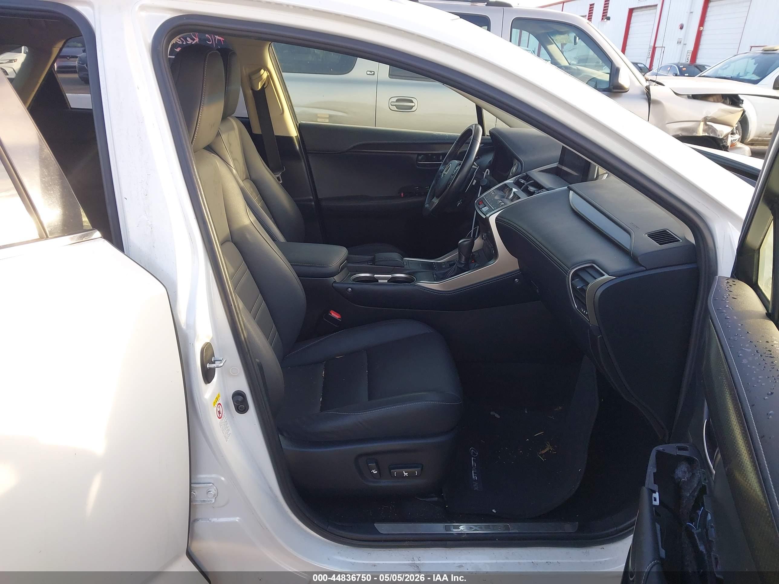 LEXUS NX image 5
