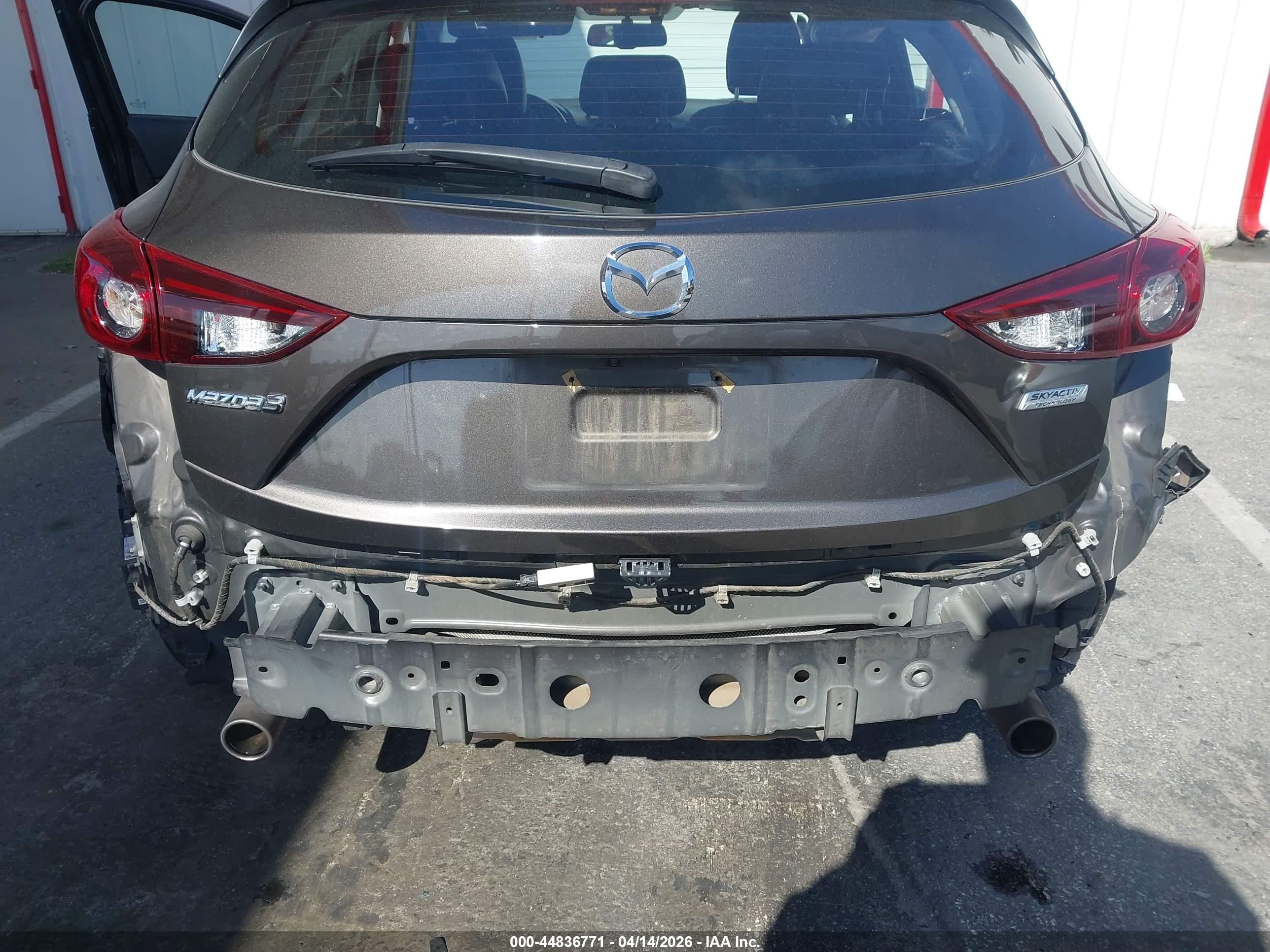 MAZDA MAZDA3 image 6