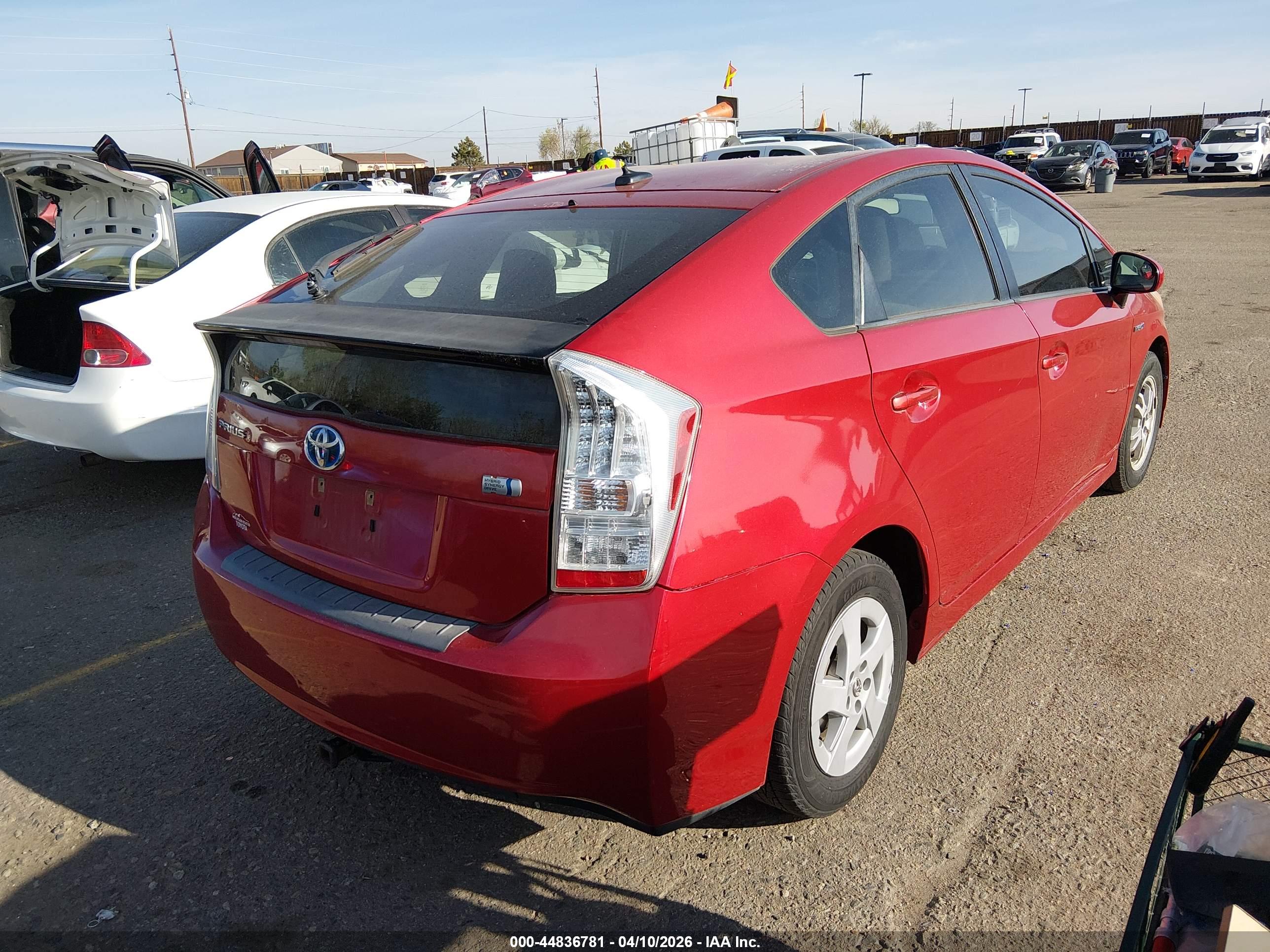 TOYOTA PRIUS image 4