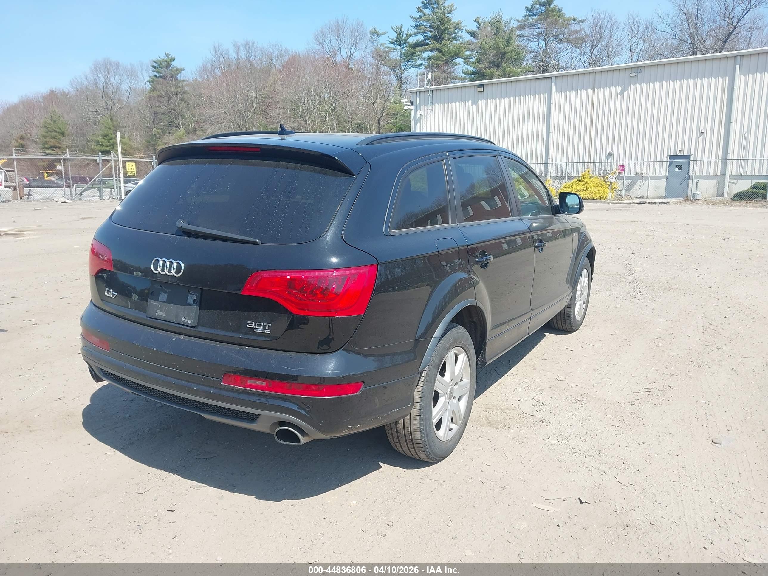 AUDI Q7 image 4