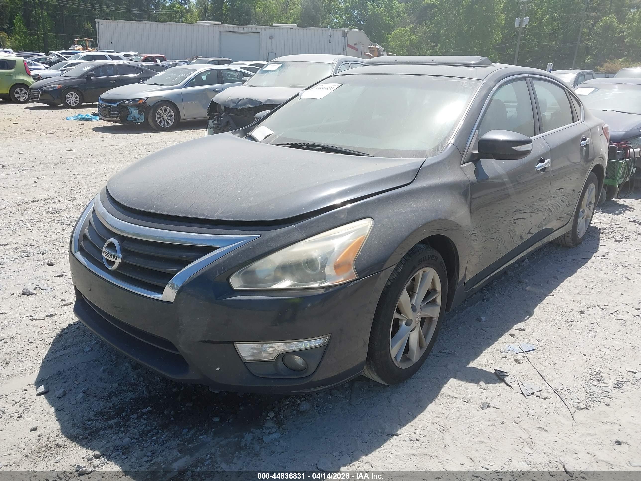 NISSAN ALTIMA image 2