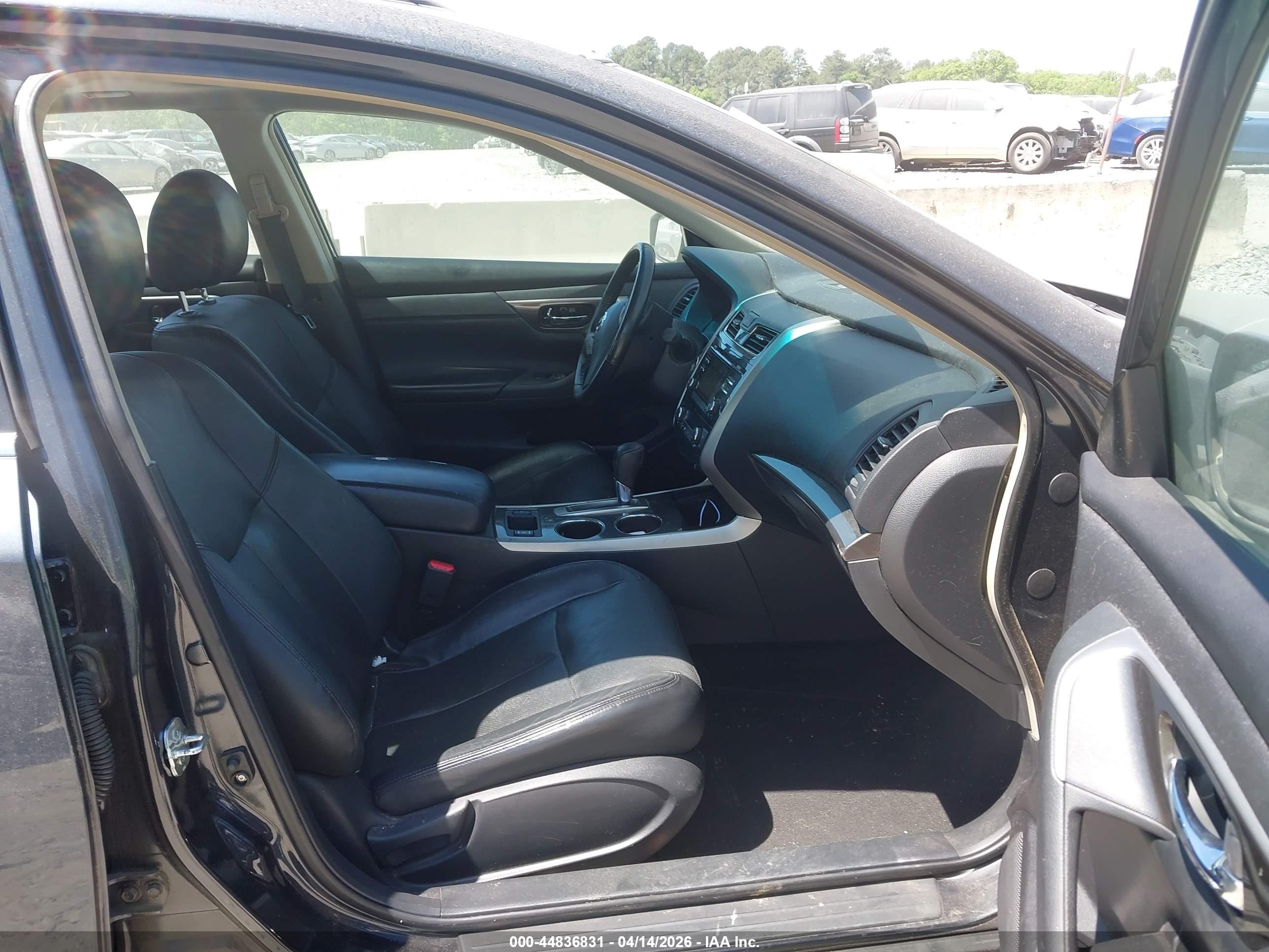 NISSAN ALTIMA image 5