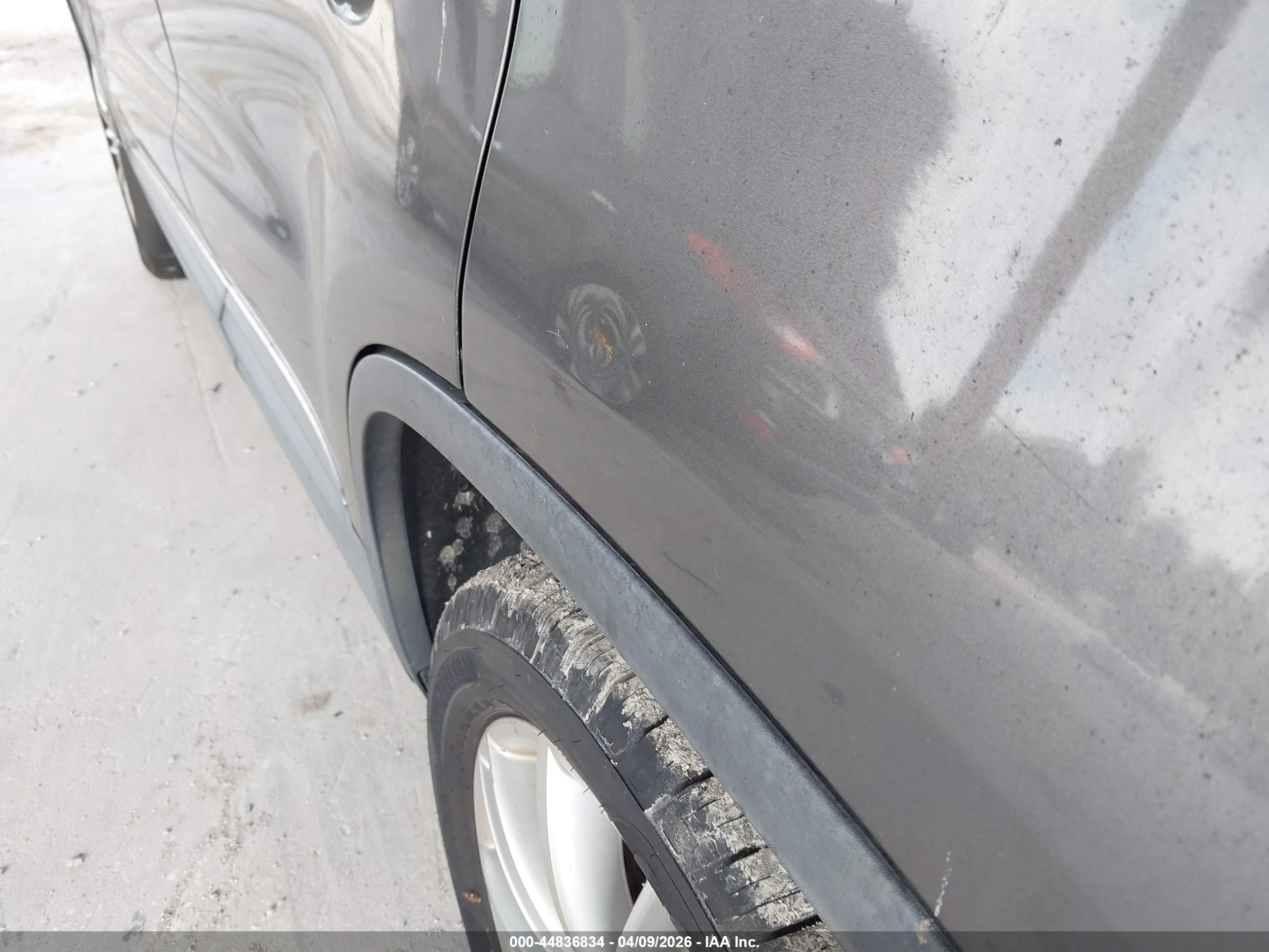 VOLKSWAGEN TIGUAN image 6