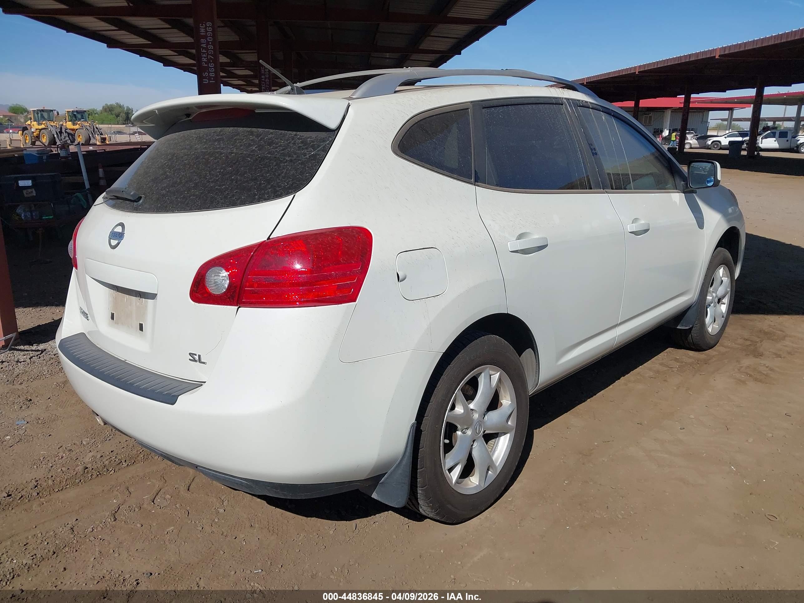 NISSAN ROGUE image 4