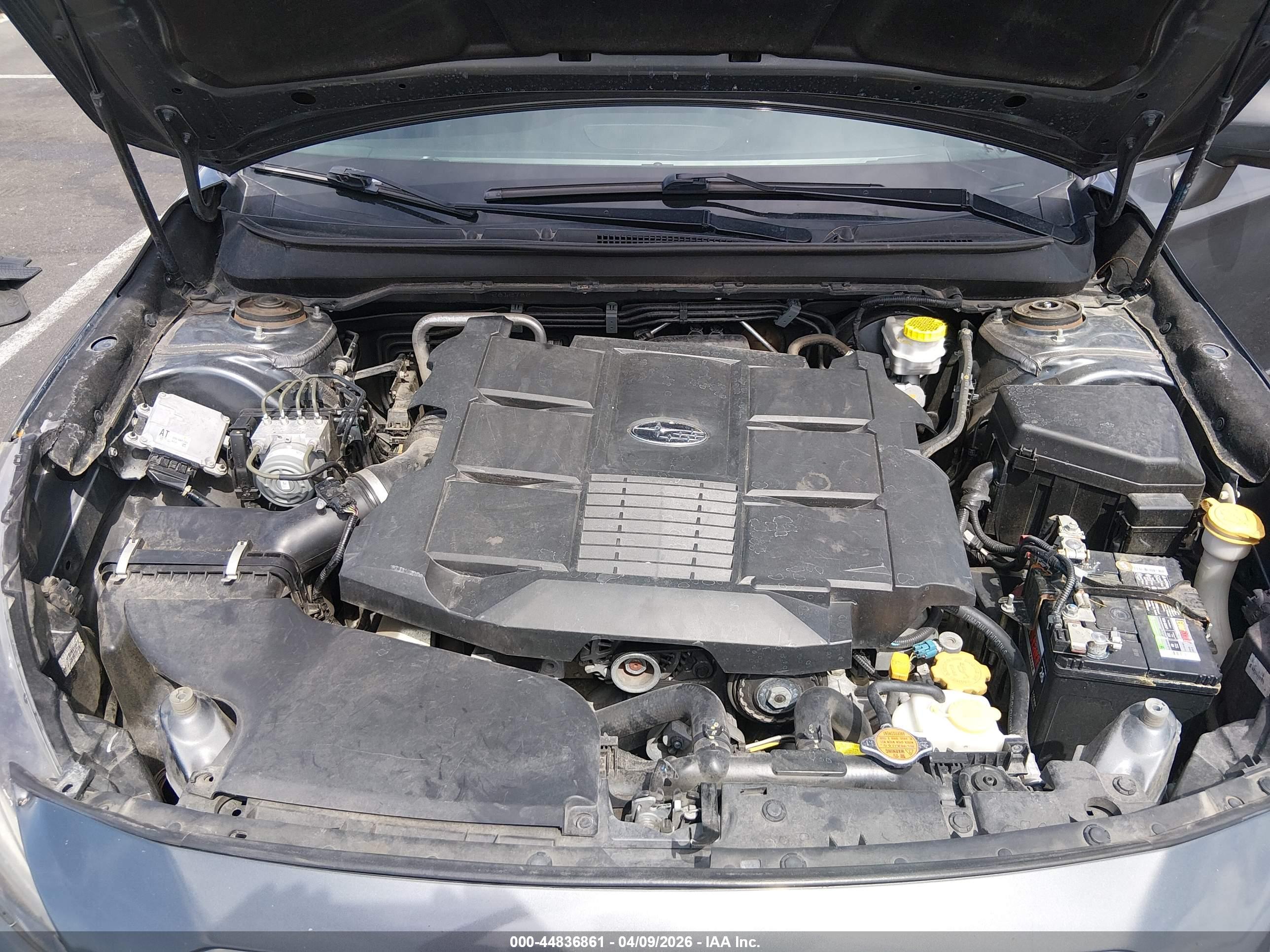 SUBARU OUTBACK image 10