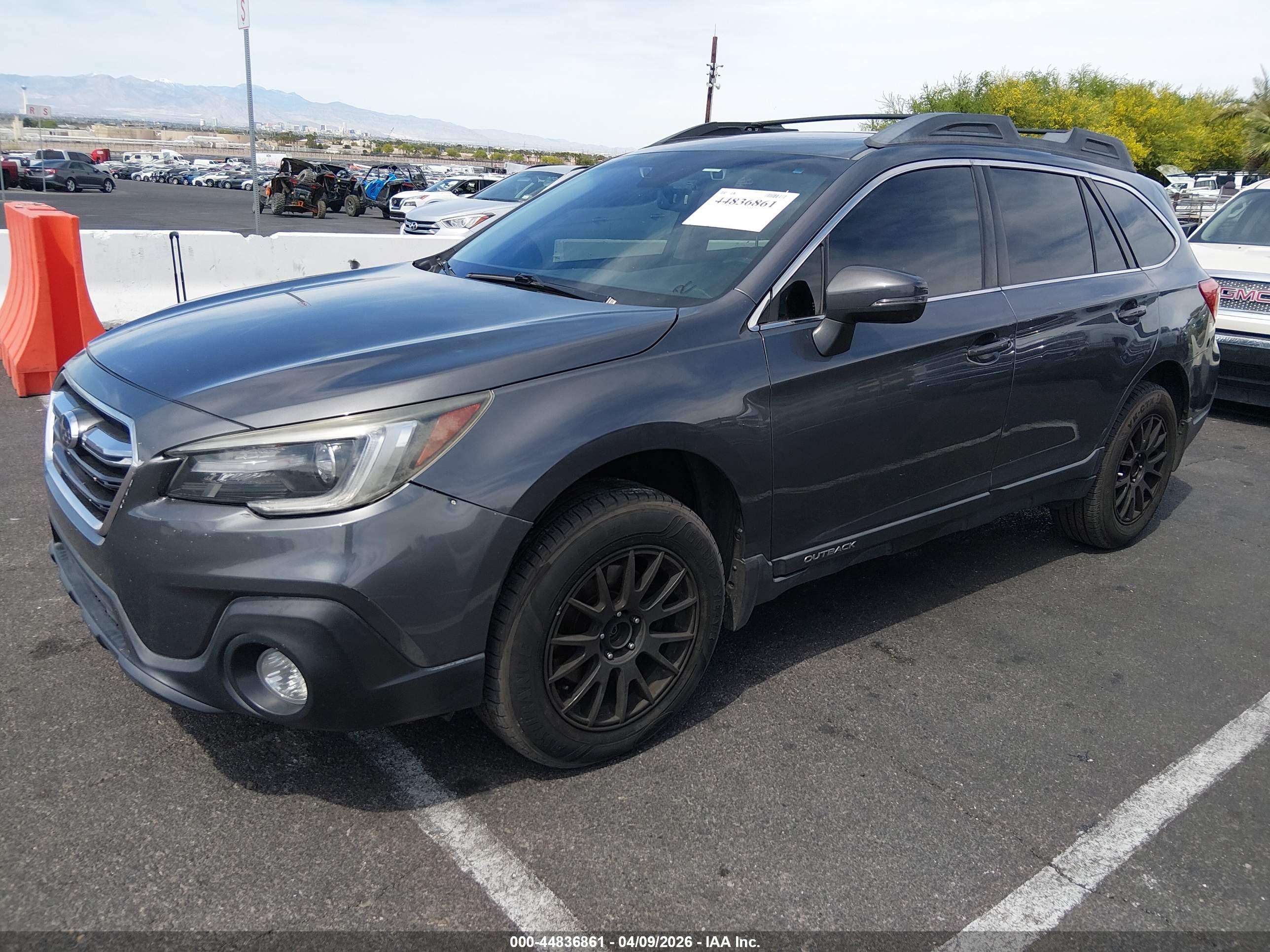 SUBARU OUTBACK image 2