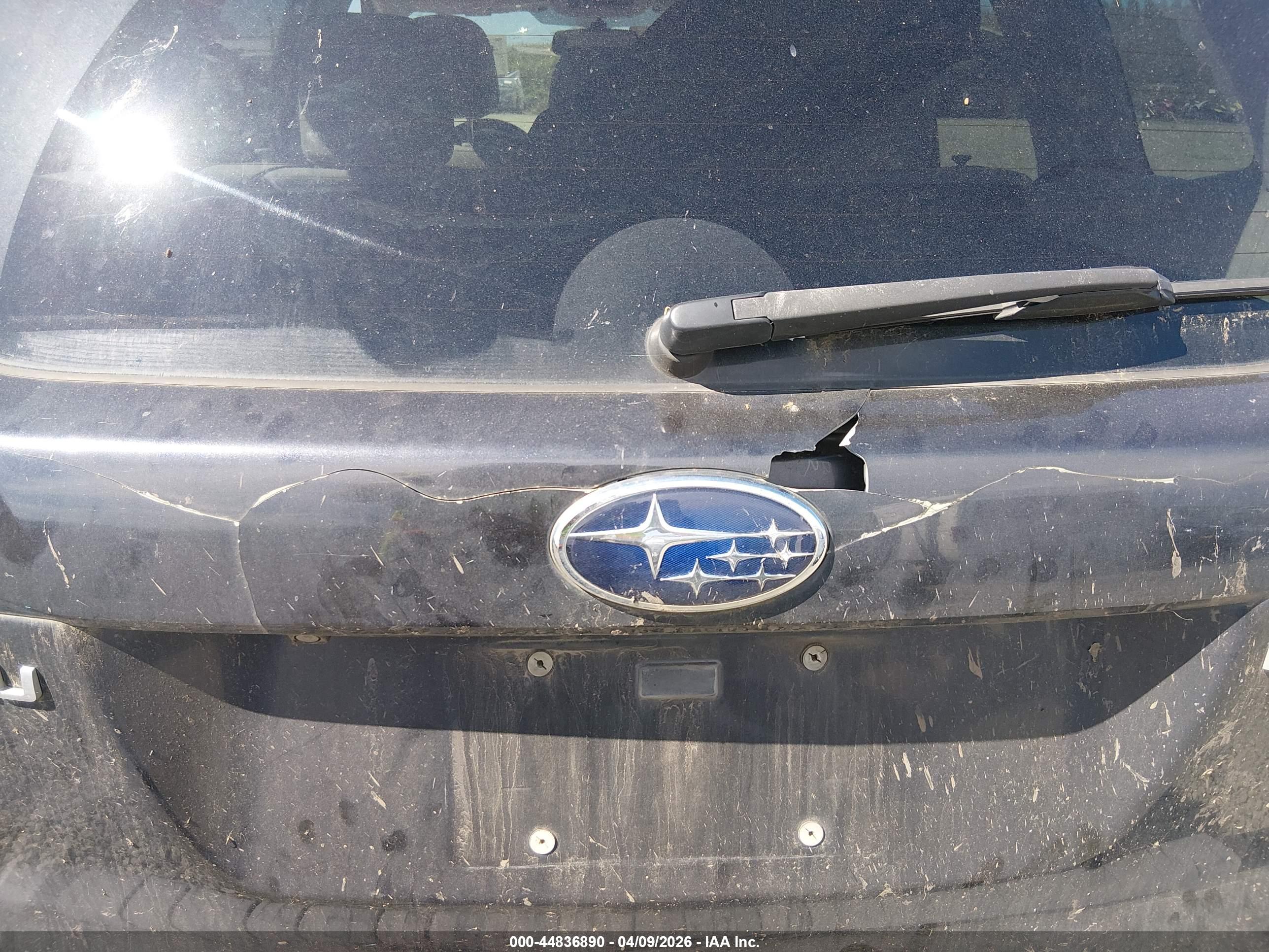 SUBARU FORESTER image 6