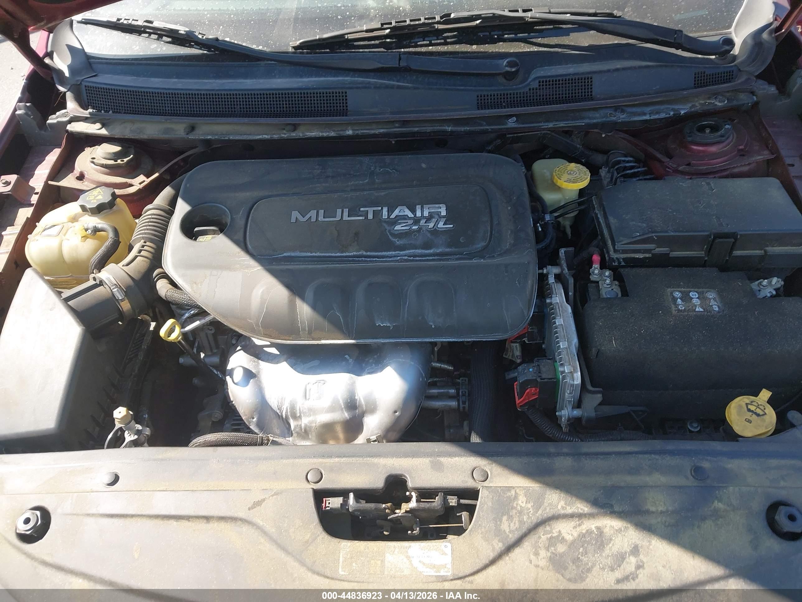 CHRYSLER 200 image 10