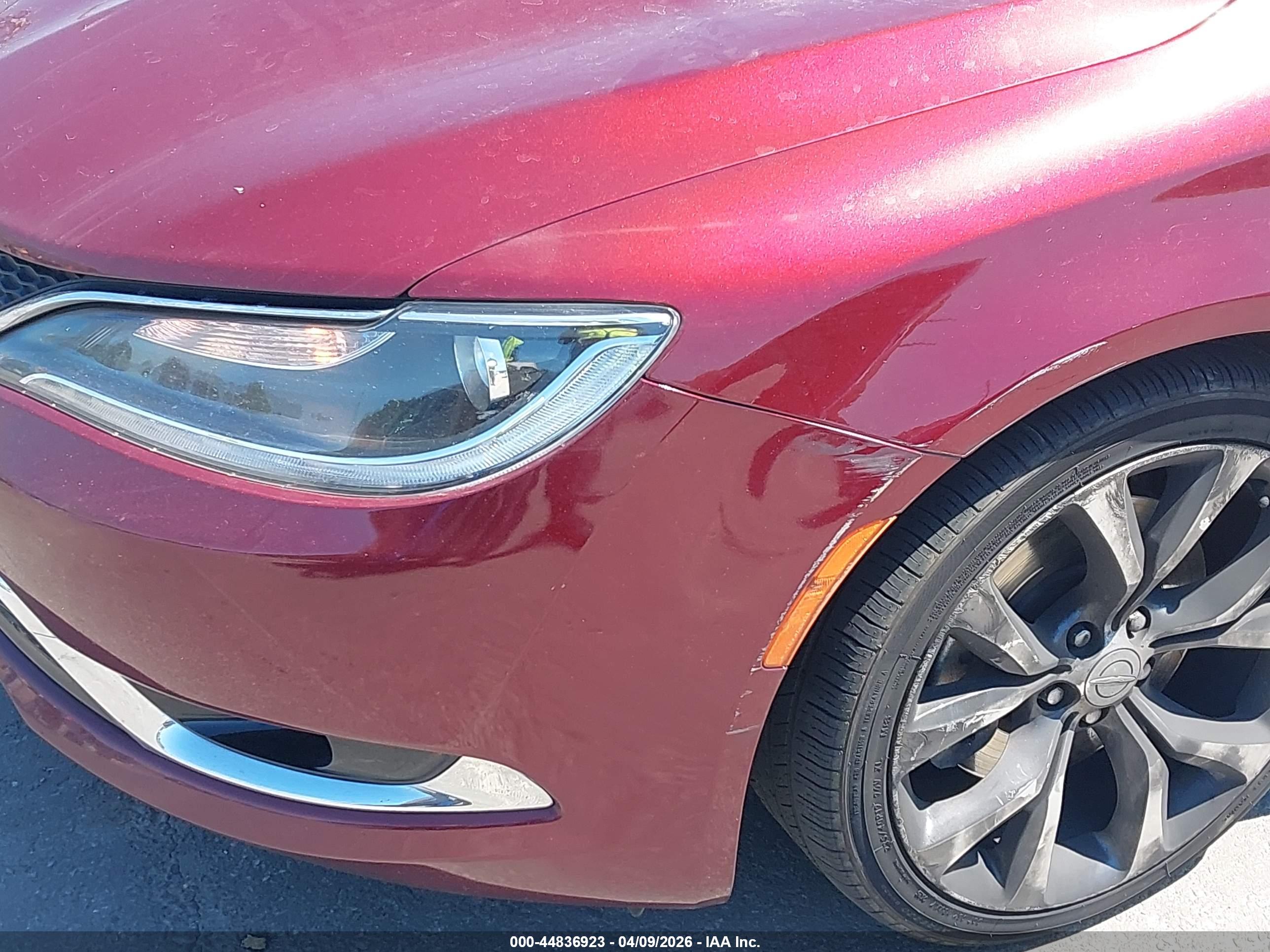 CHRYSLER 200 image 6