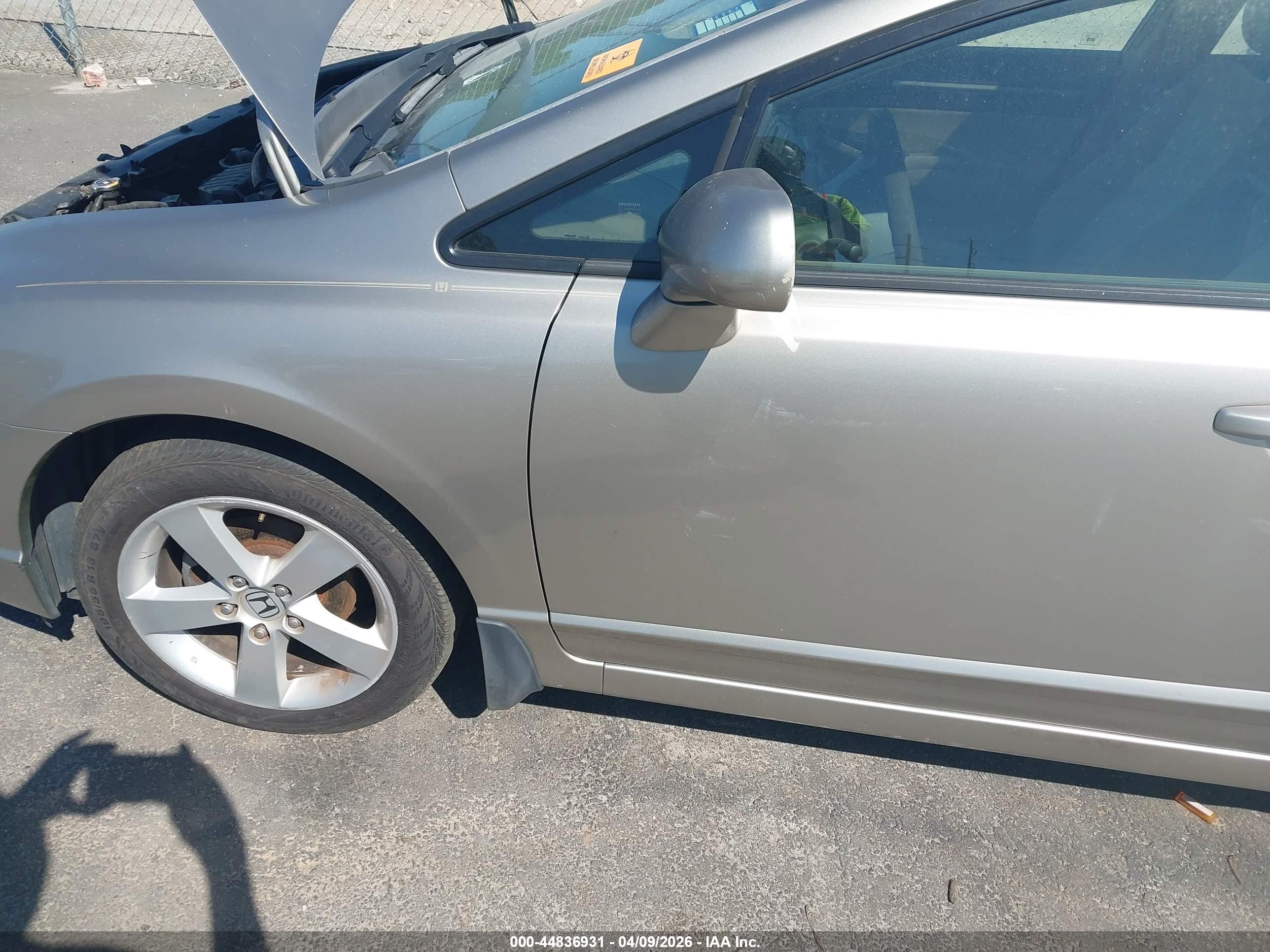 HONDA CIVIC image 6